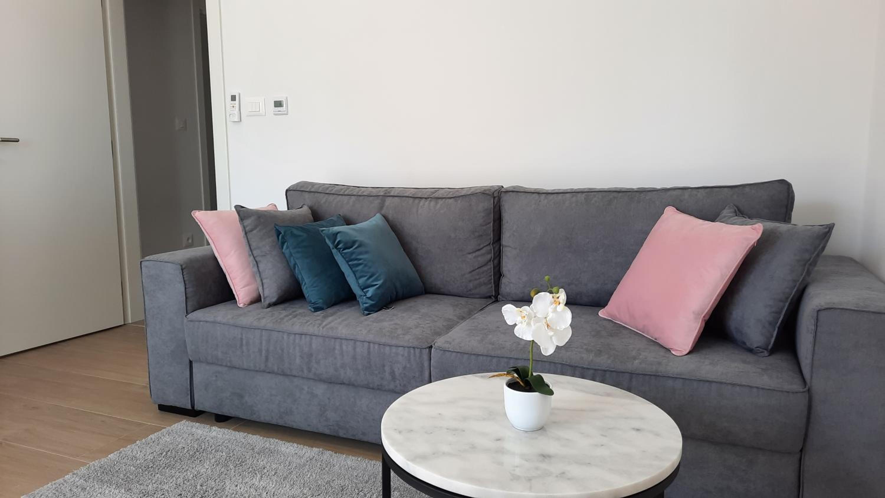 Luxury Apartments Marina View