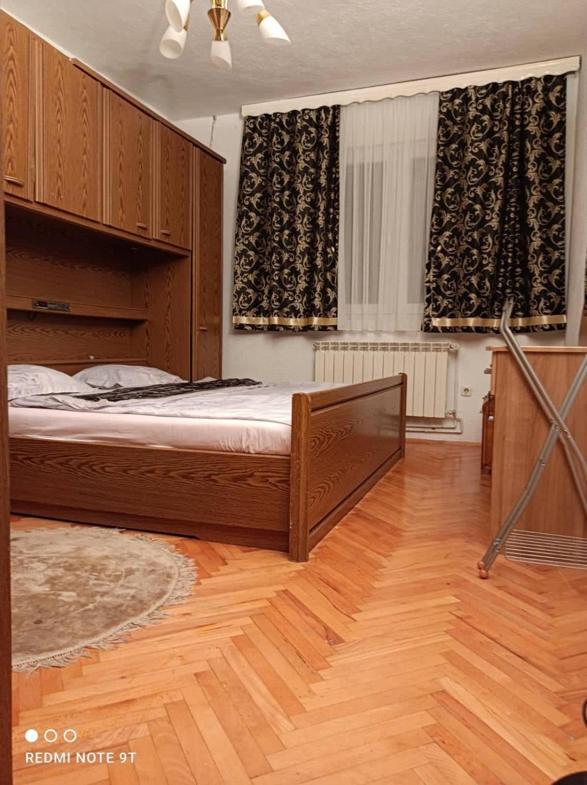 Apartment Tarik