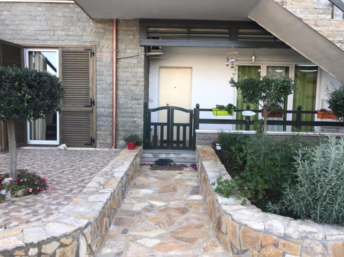 Villa Amos at Aquamarine Residence