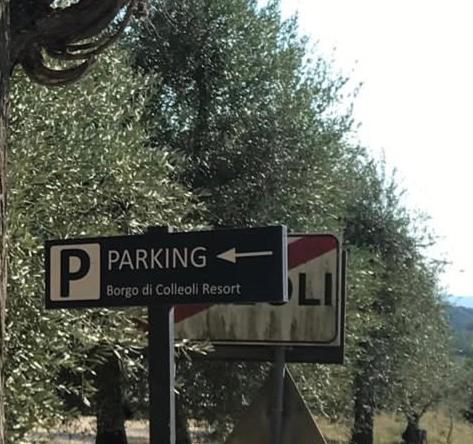 Incantevole borgo con piscine