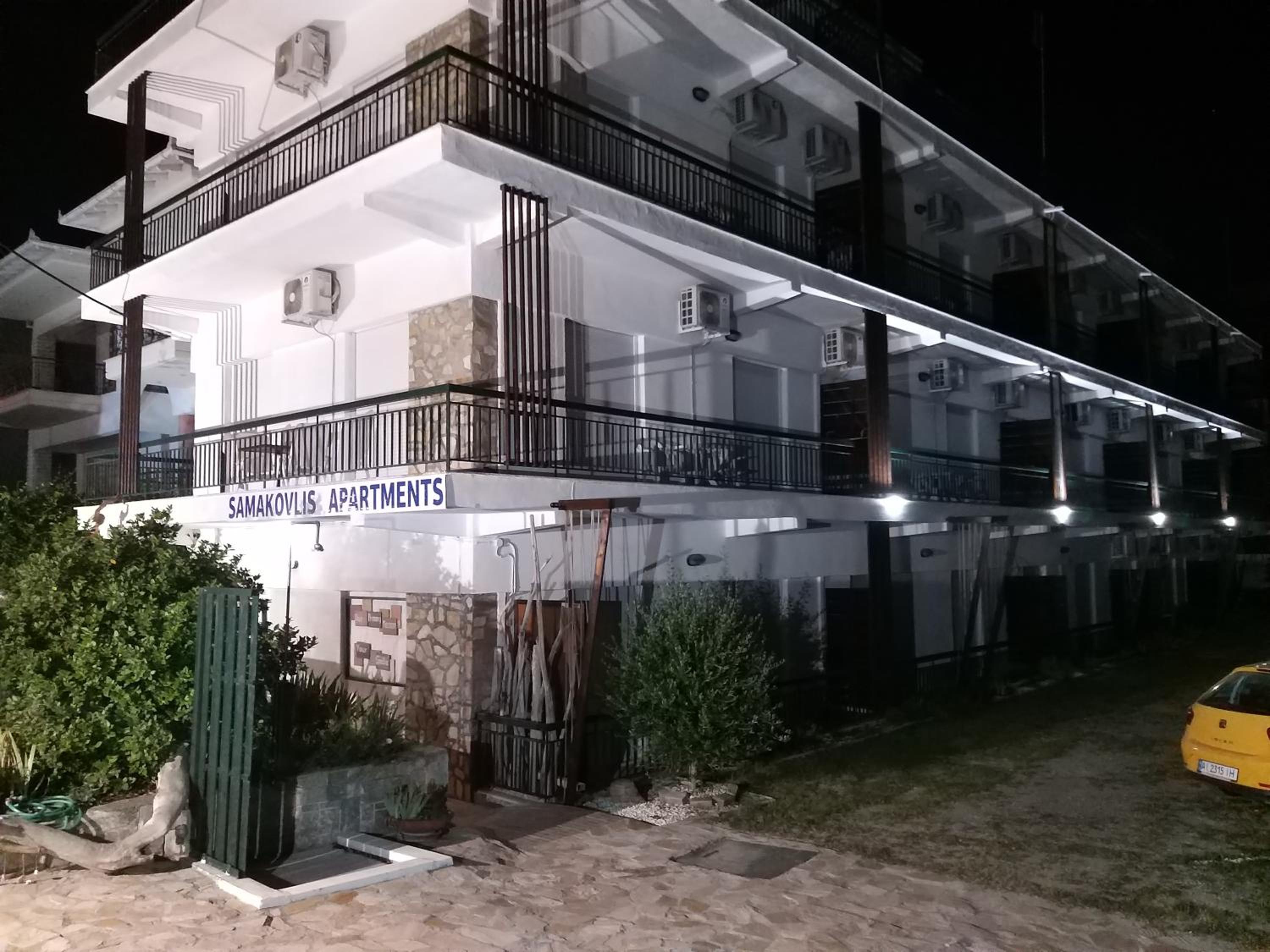 Samakovlis Apartments