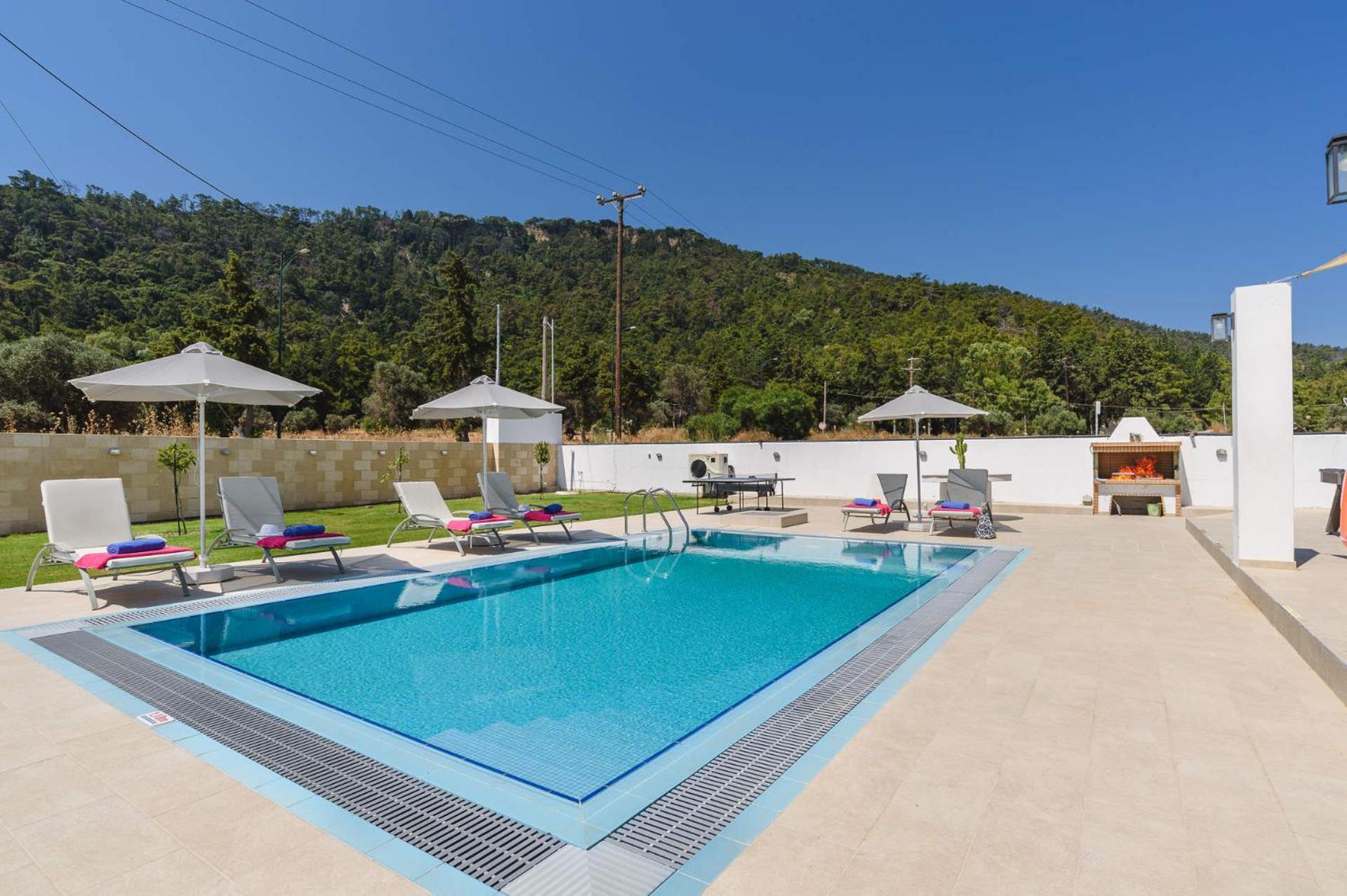 Villa Paleos Hillside by Villa Plus photo 4