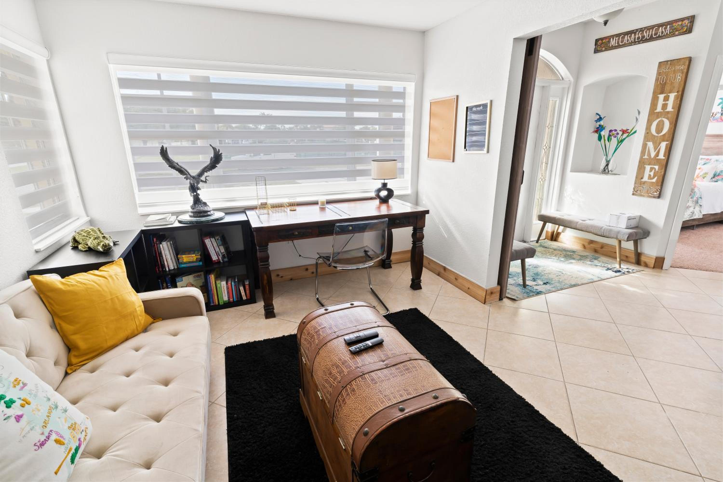 UPSCALE MANSION IN THE HEART OF MIAMI WITH POOL