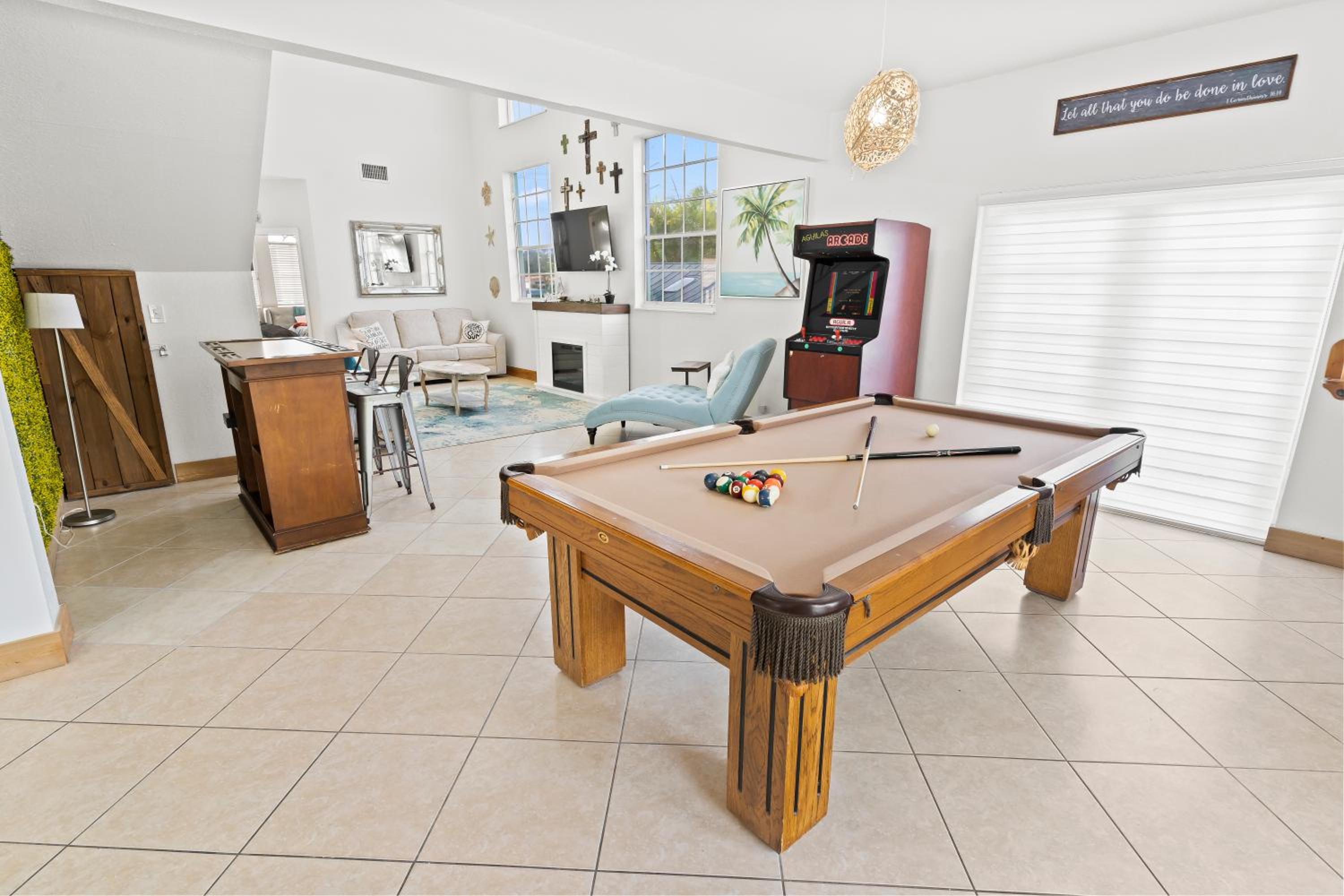 UPSCALE MANSION IN THE HEART OF MIAMI WITH POOL