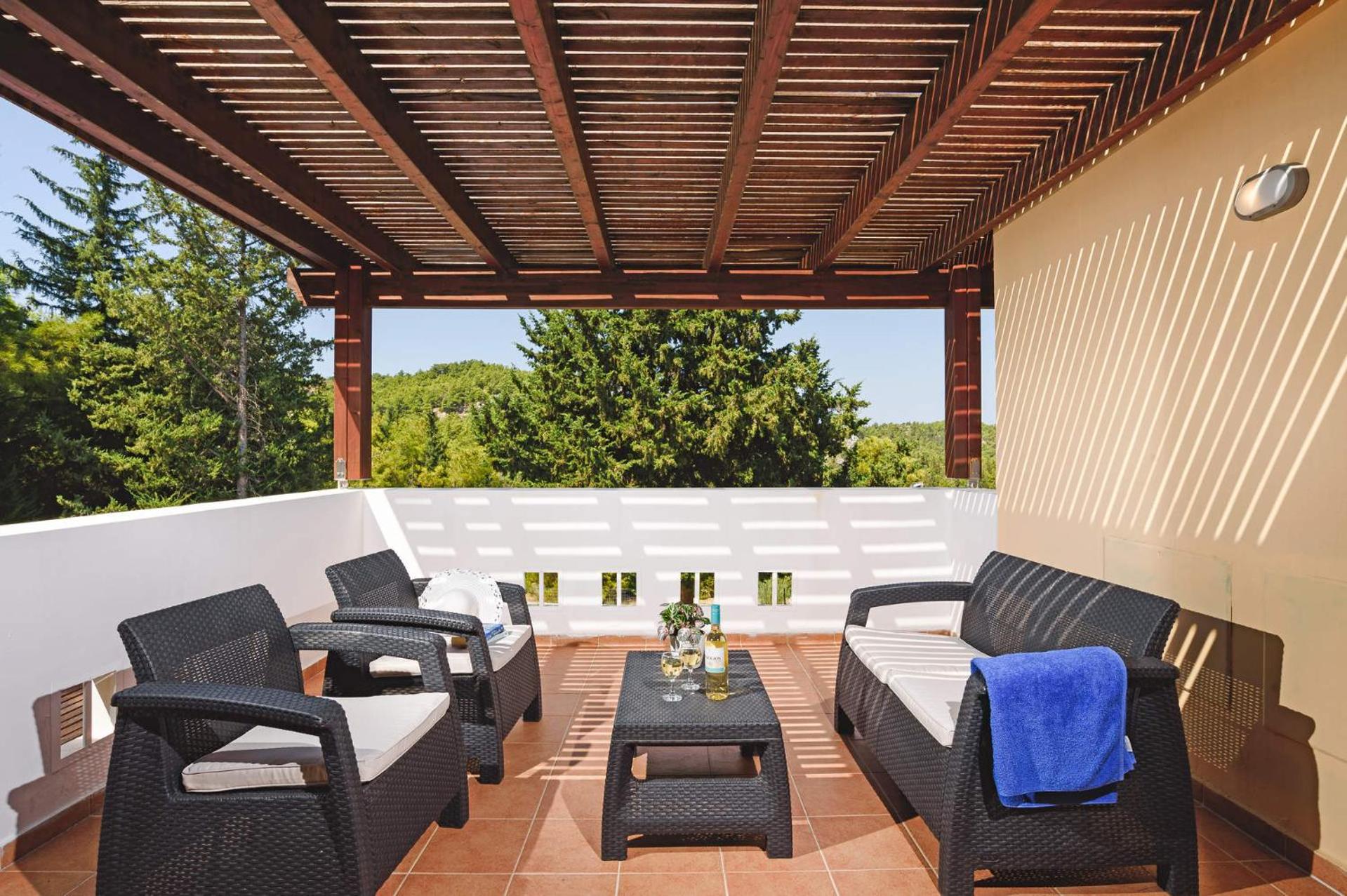 Villa Dimitra Springs by Villa Plus
