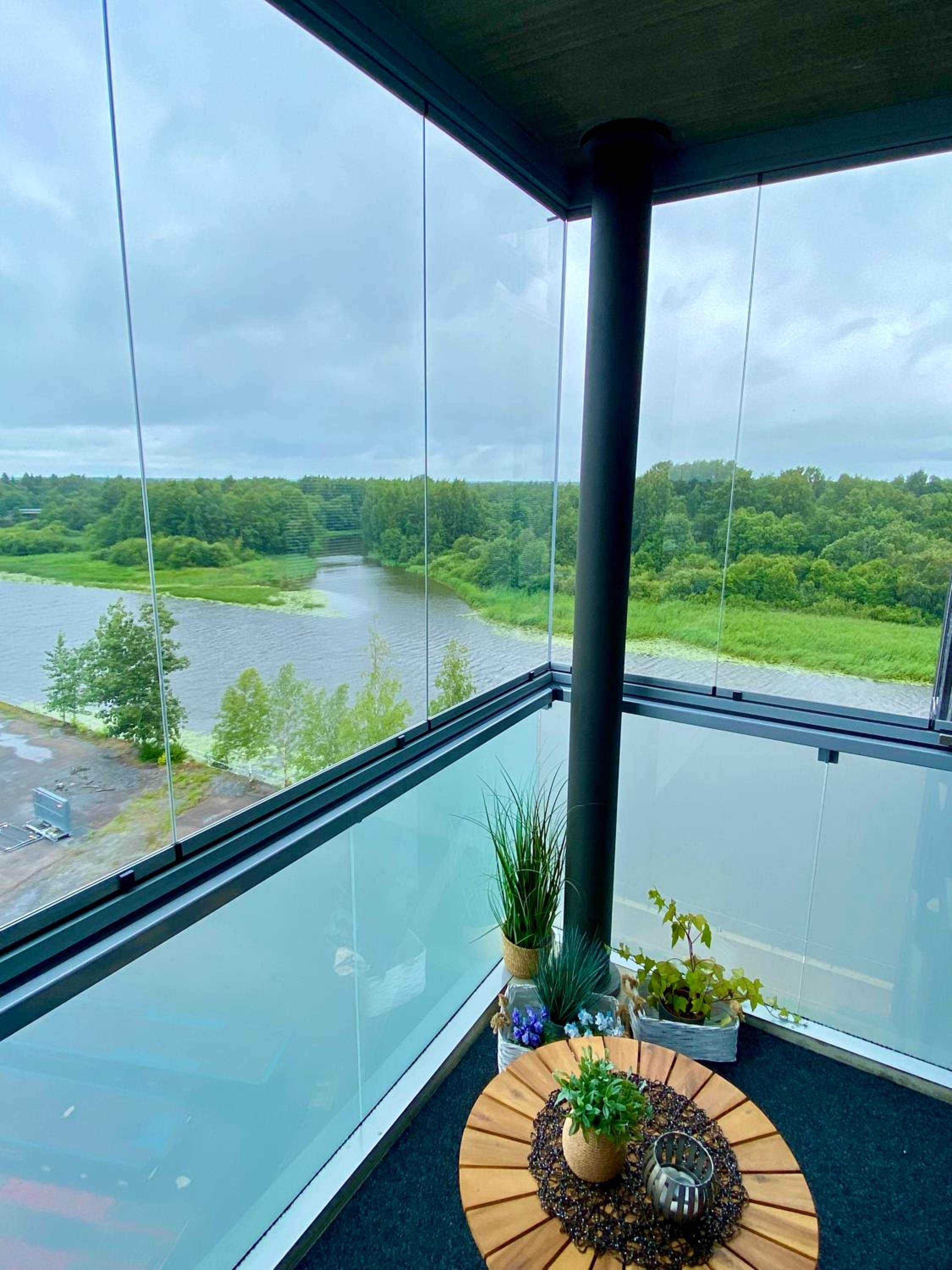 Hotel River 29, Baritoni - Image 1