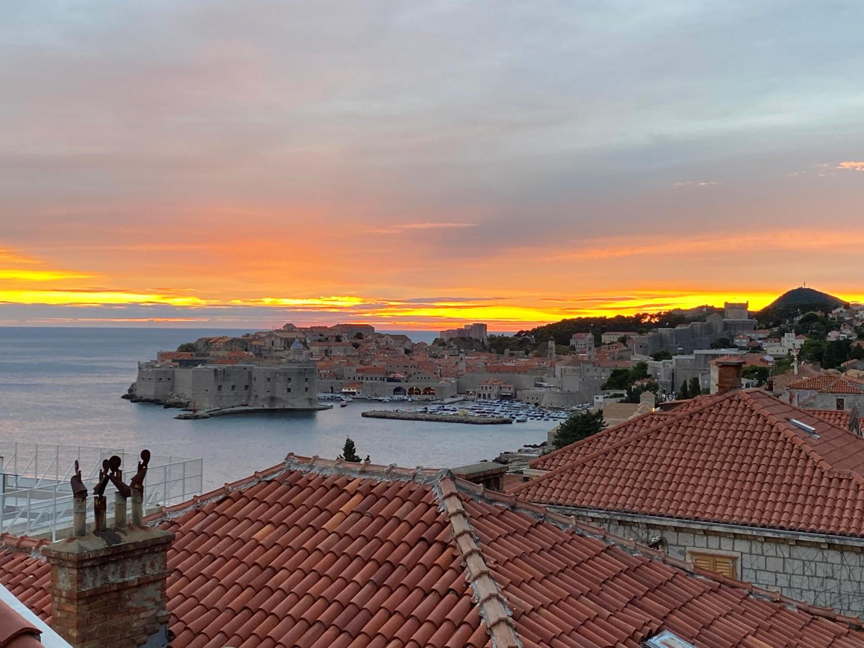 Sunset over the Dubrovnik's Old Town photo 5