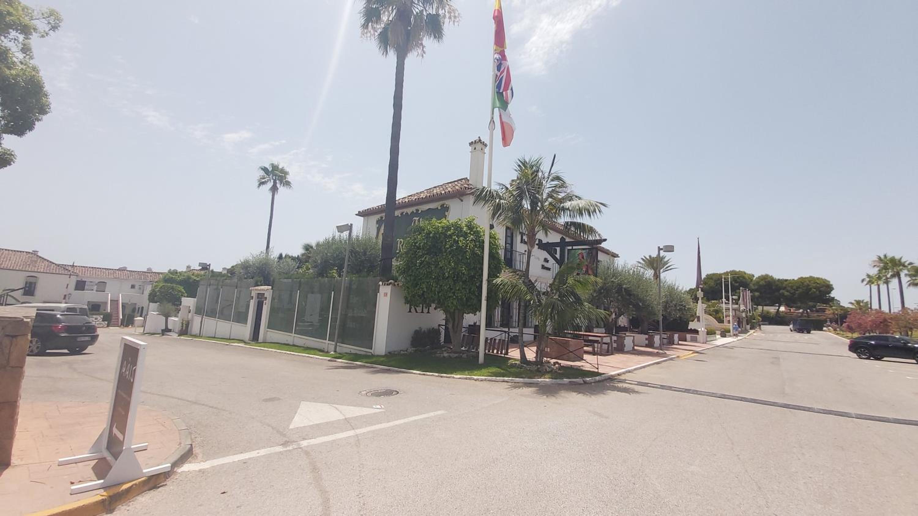 Del Parque Flats Paraiso Beach