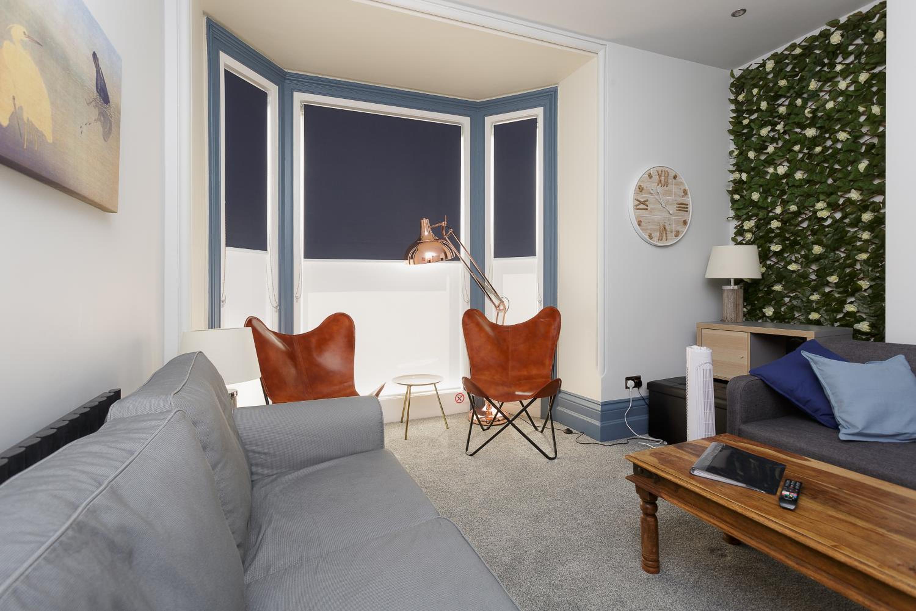 Cormorant PLACE LUXURY PAD 4