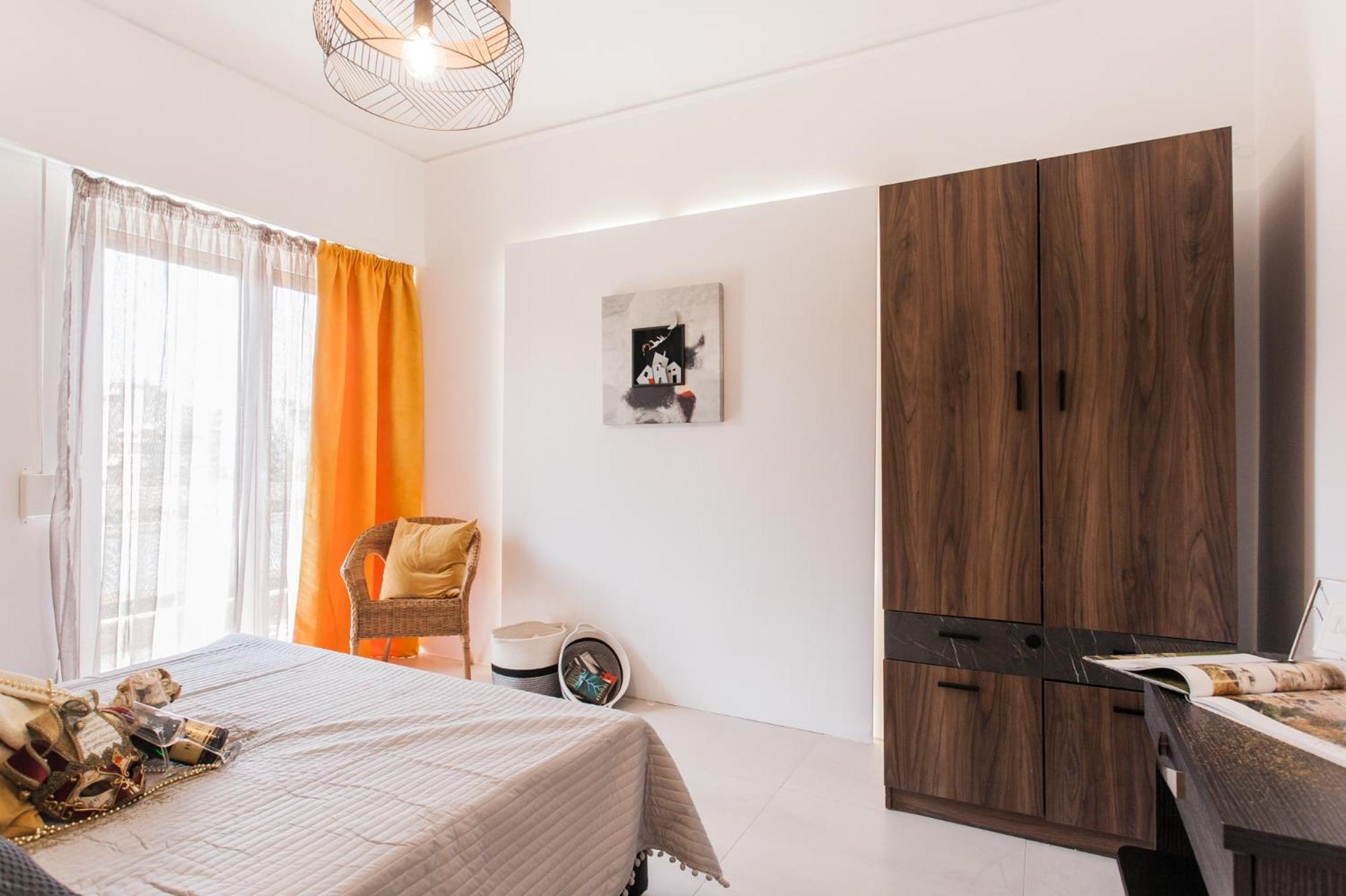 Museum of Modern Art Rooms in apartment, next to metro Suggrou Fix, walk to Acropolis