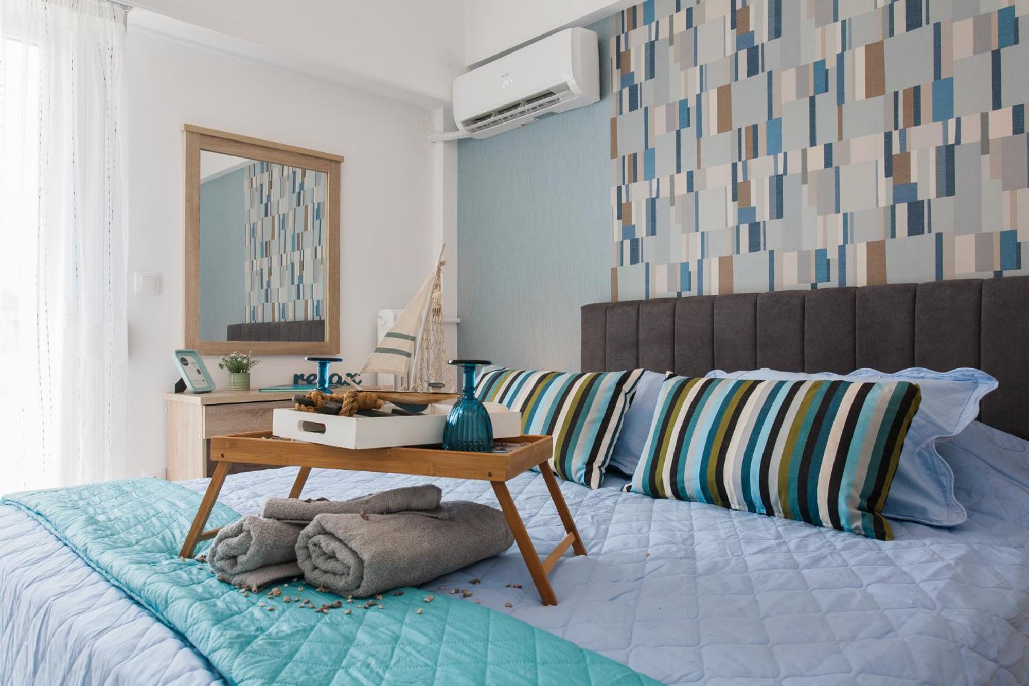 Museum of Modern Art Rooms in apartment, next to metro Suggrou Fix, walk to Acropolis
