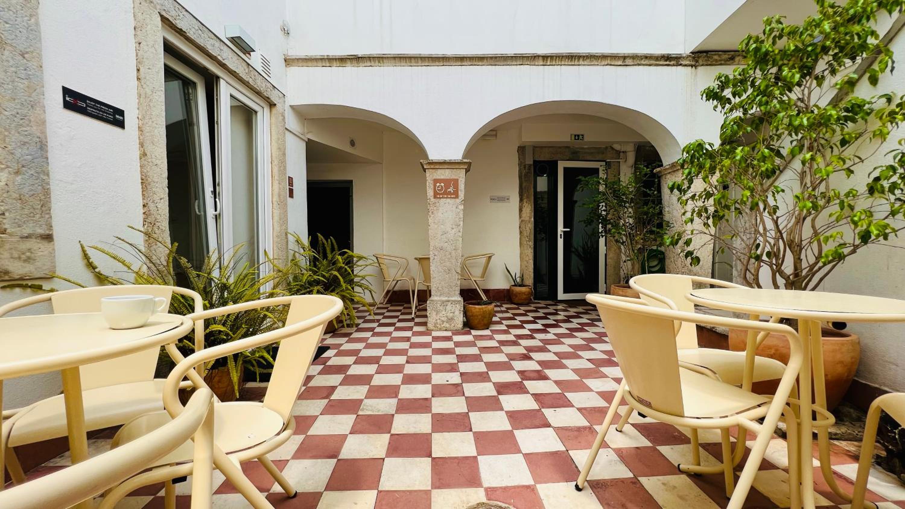 Quinta Colina by Shiadu