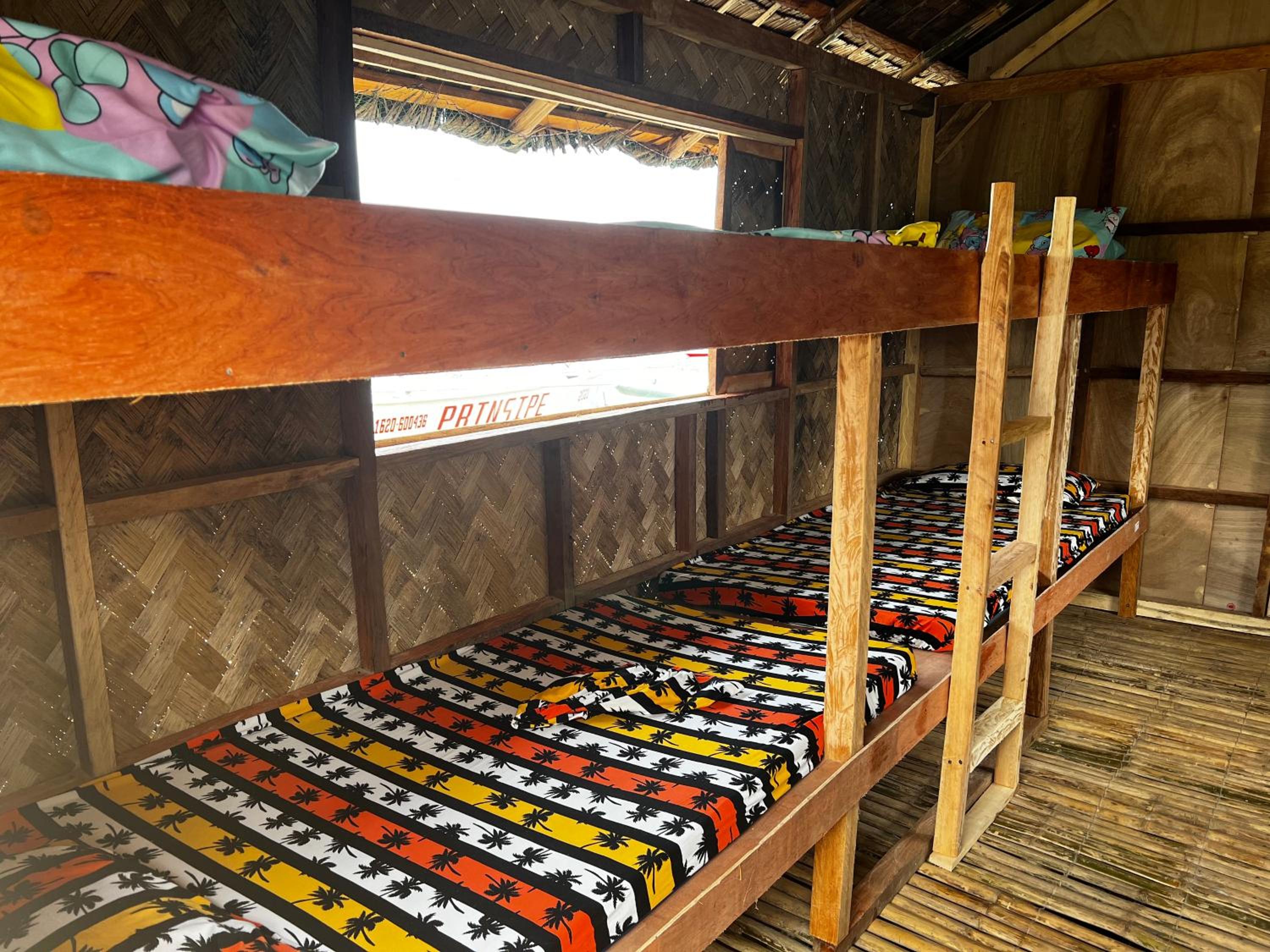 Onyong's Floating Cottage view 3