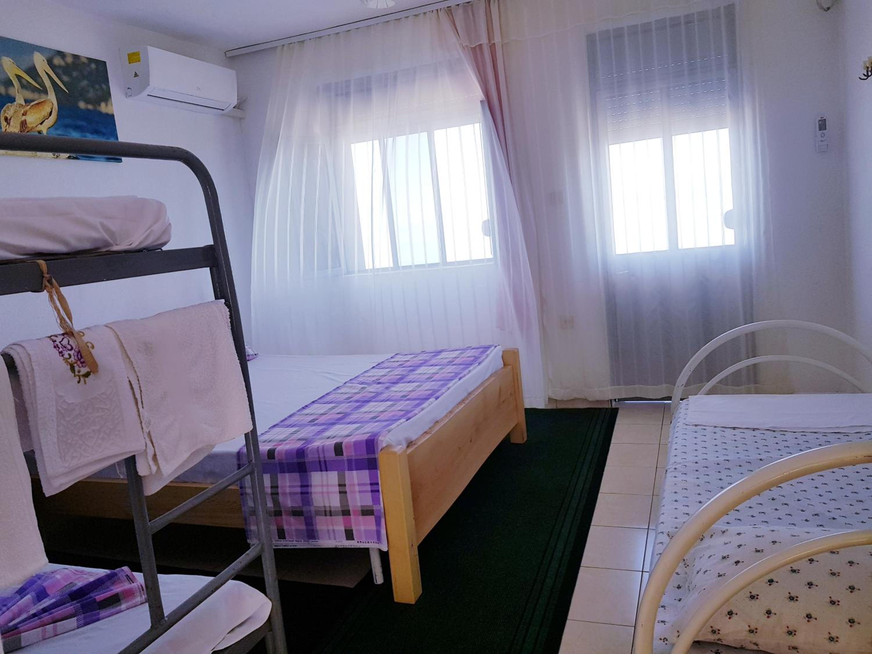 ROOMS balani