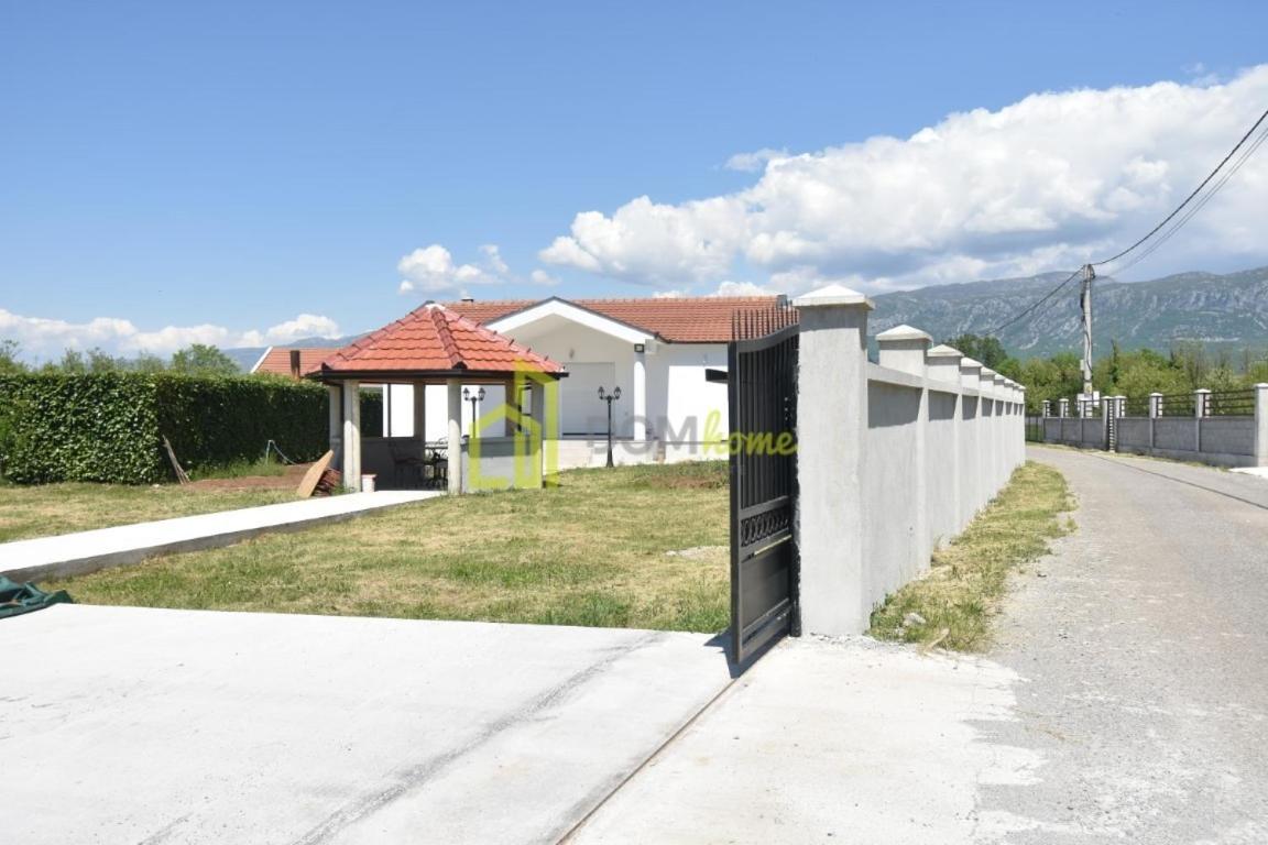 Deluxe Holiday Home-Podgorica photo 5