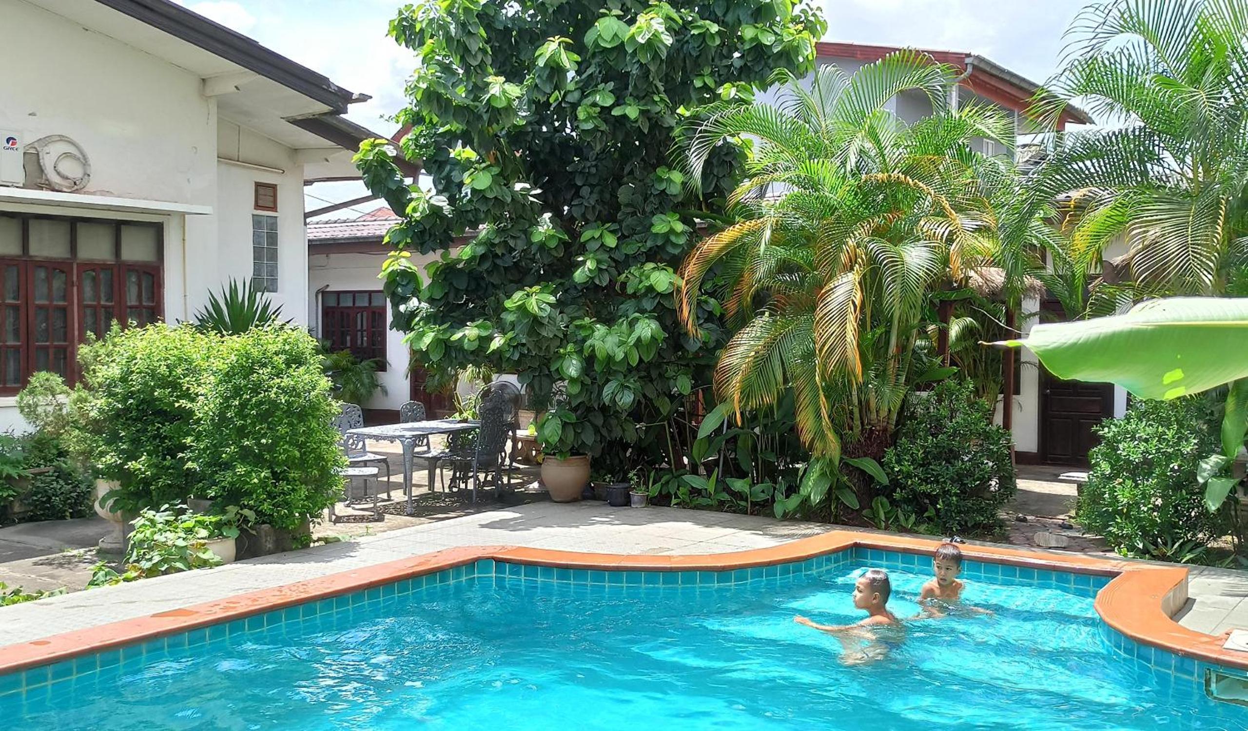 Villa Sisavad Guesthouse