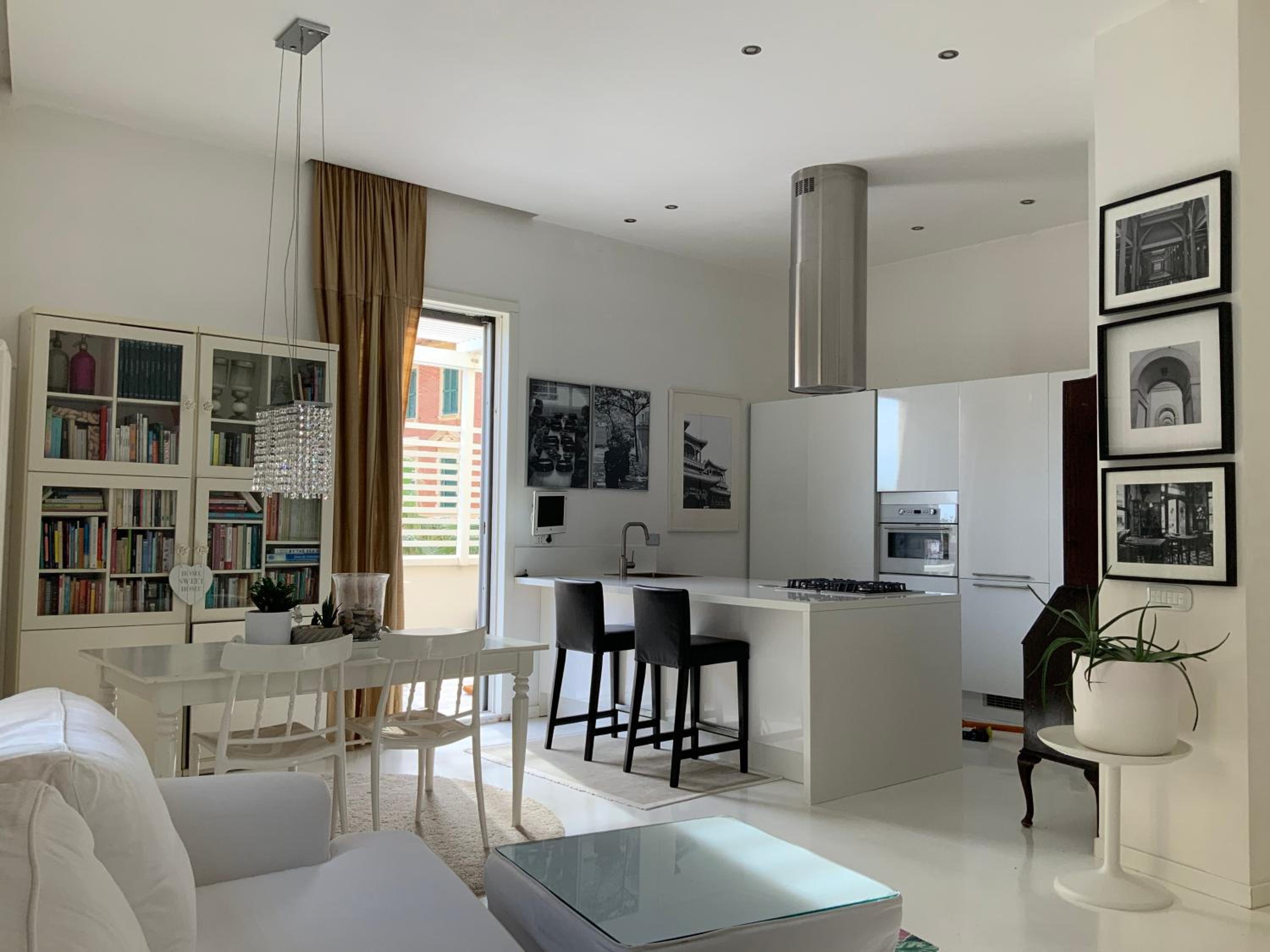 Rome, Beautiful Apartment in a Vintage Building photo 3