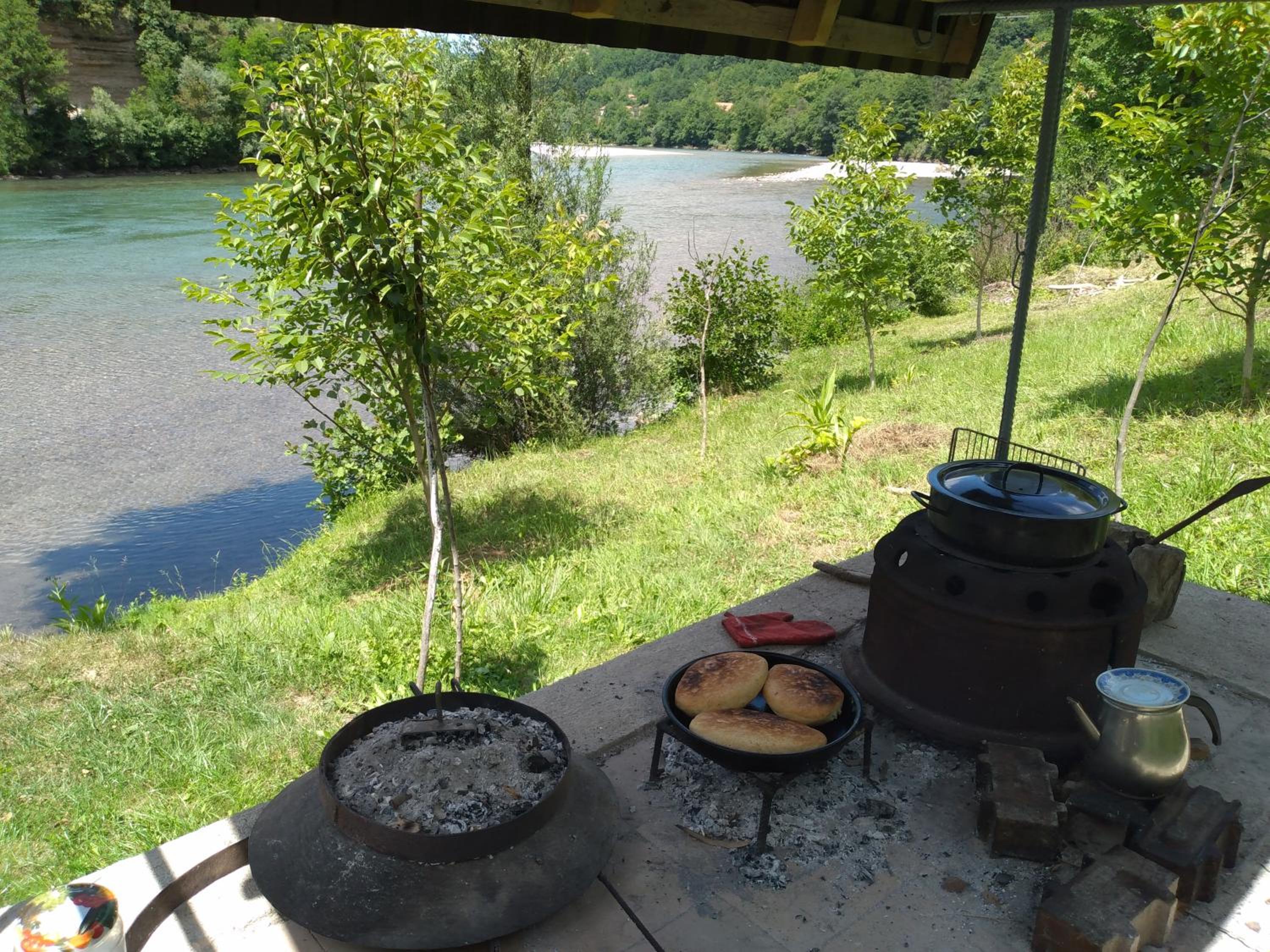 Vikendica pored Drine Foča
