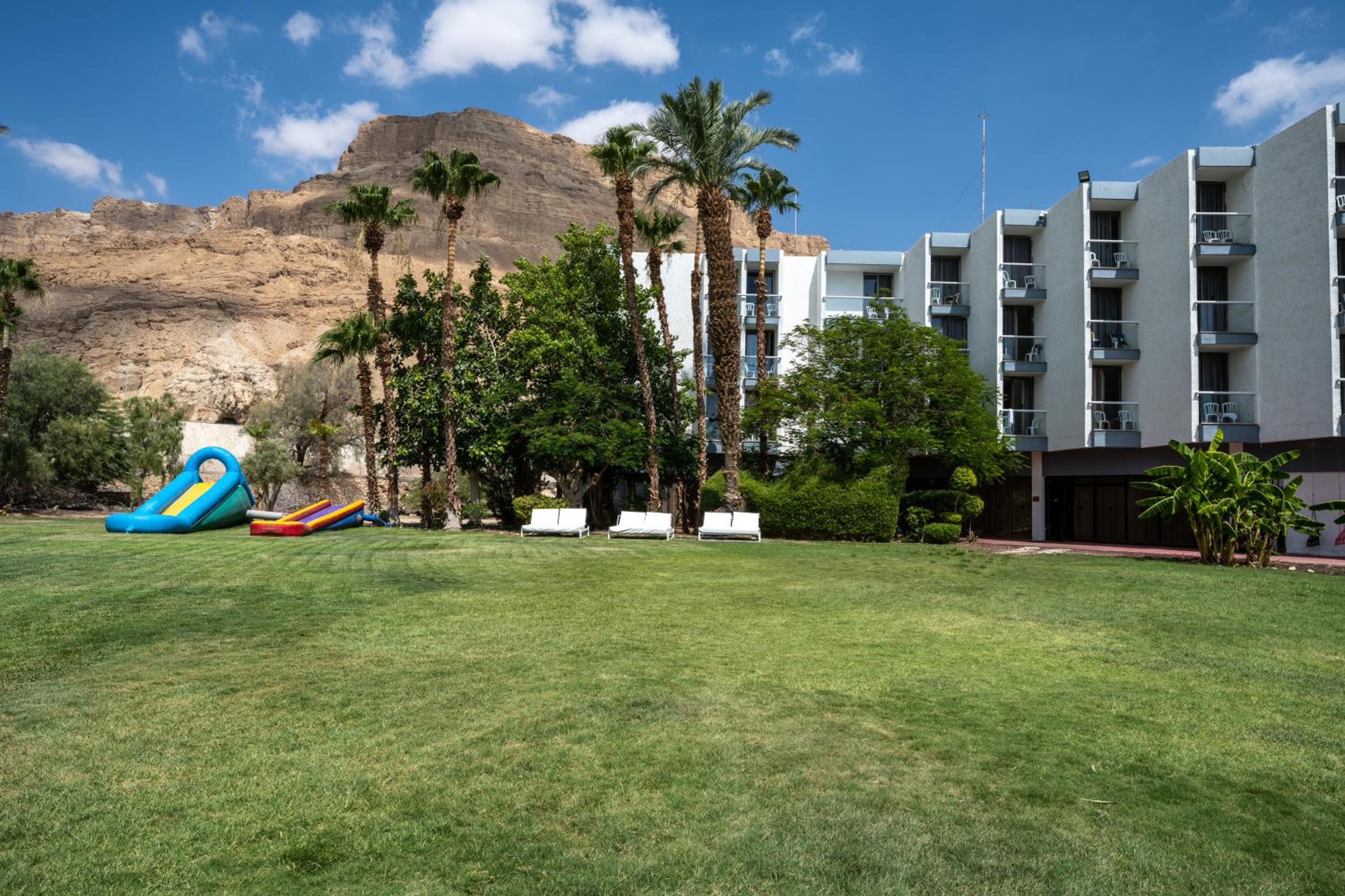 Ein Bokek Vacations - Leonardo Inn Hotel Dead Sea - Property Image 4