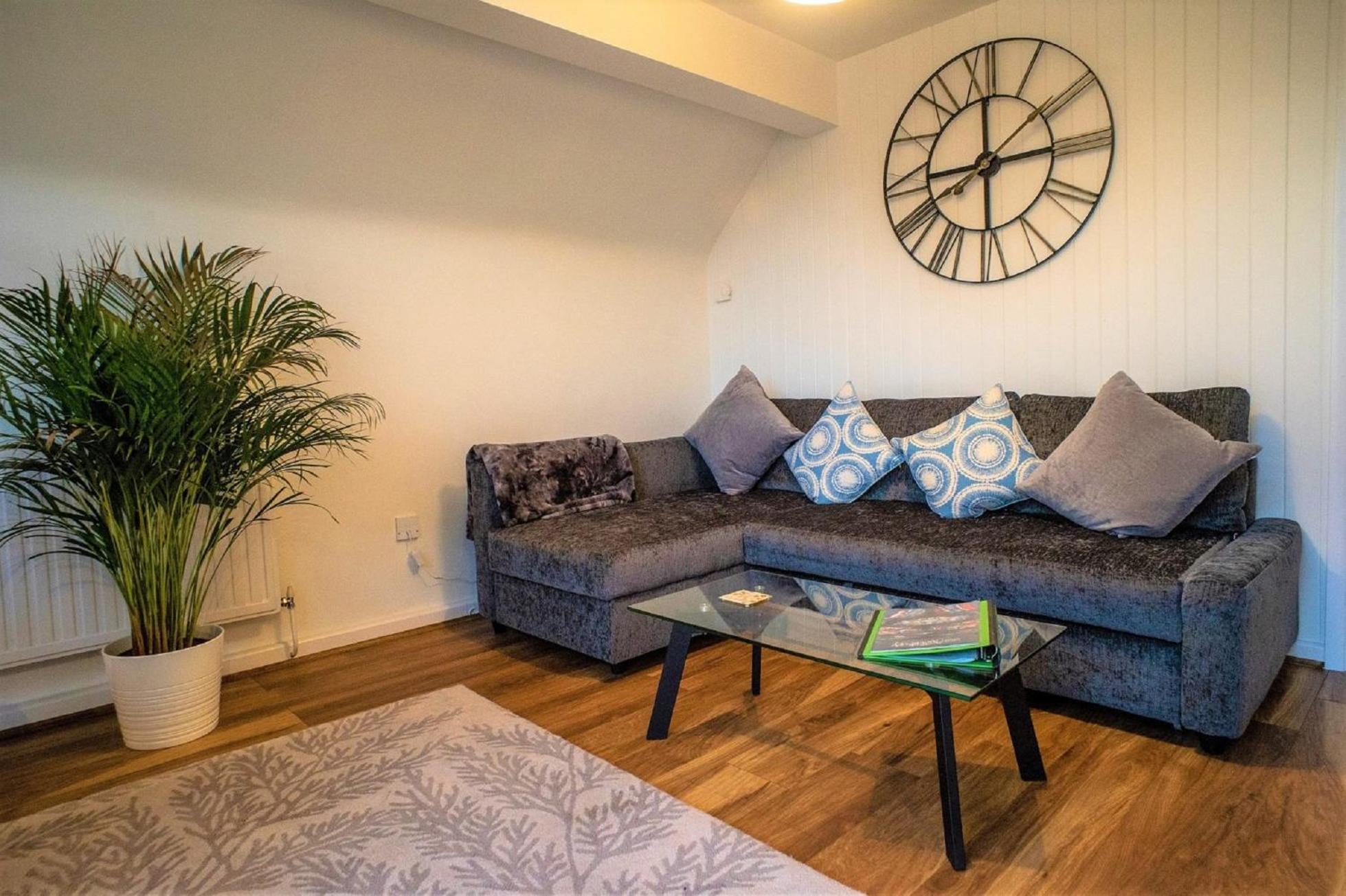 Hotel The Penthouse Canterbury - Cathedral View - Image 1