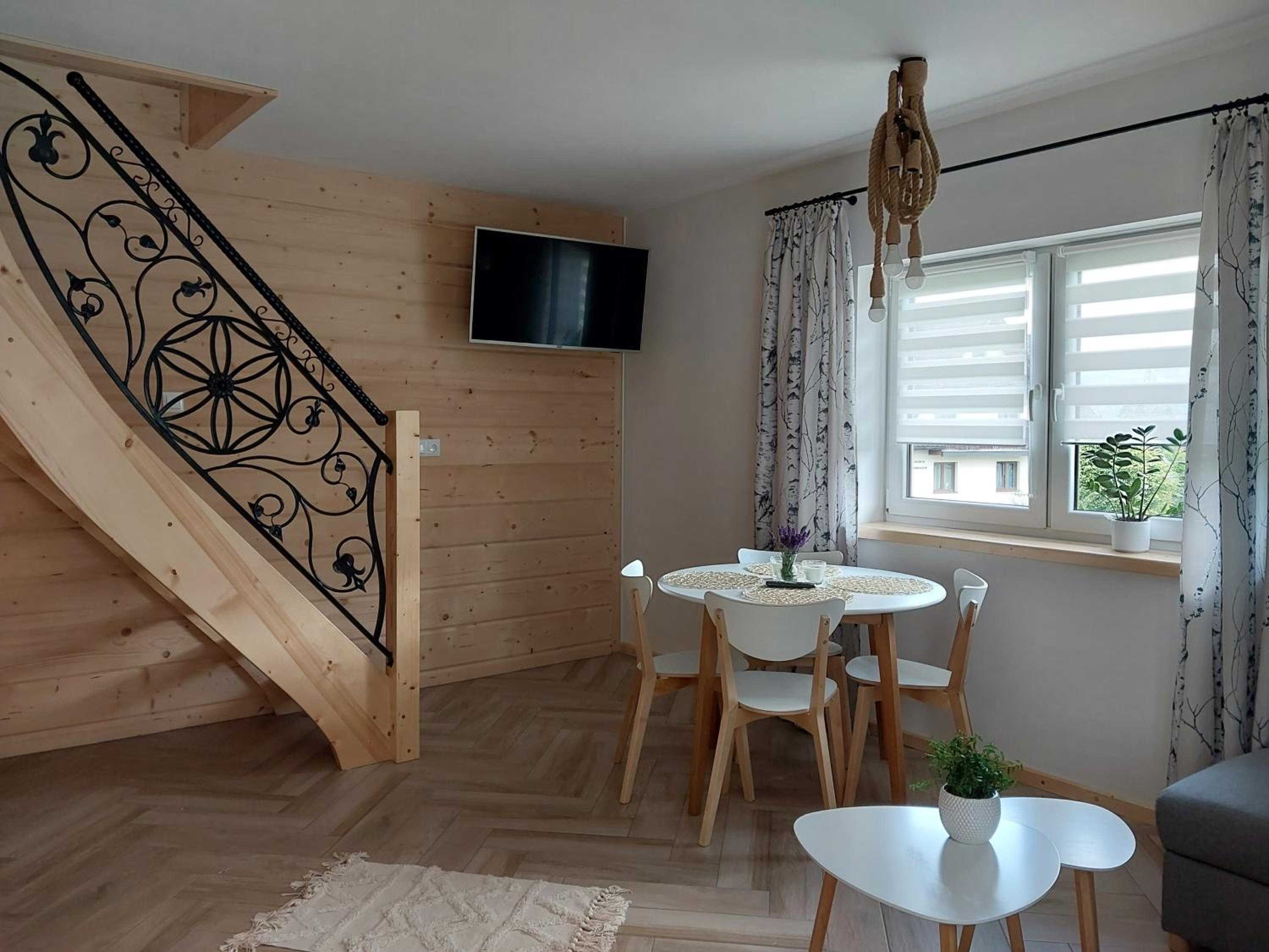Apartament okno na Giewont view 3