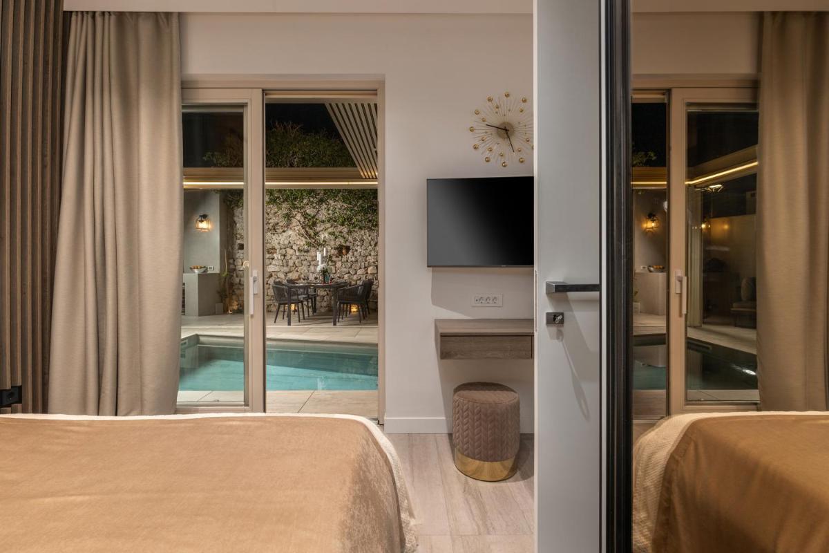 Villa Arca, sea view/sauna/open/closed/heated pool view 4