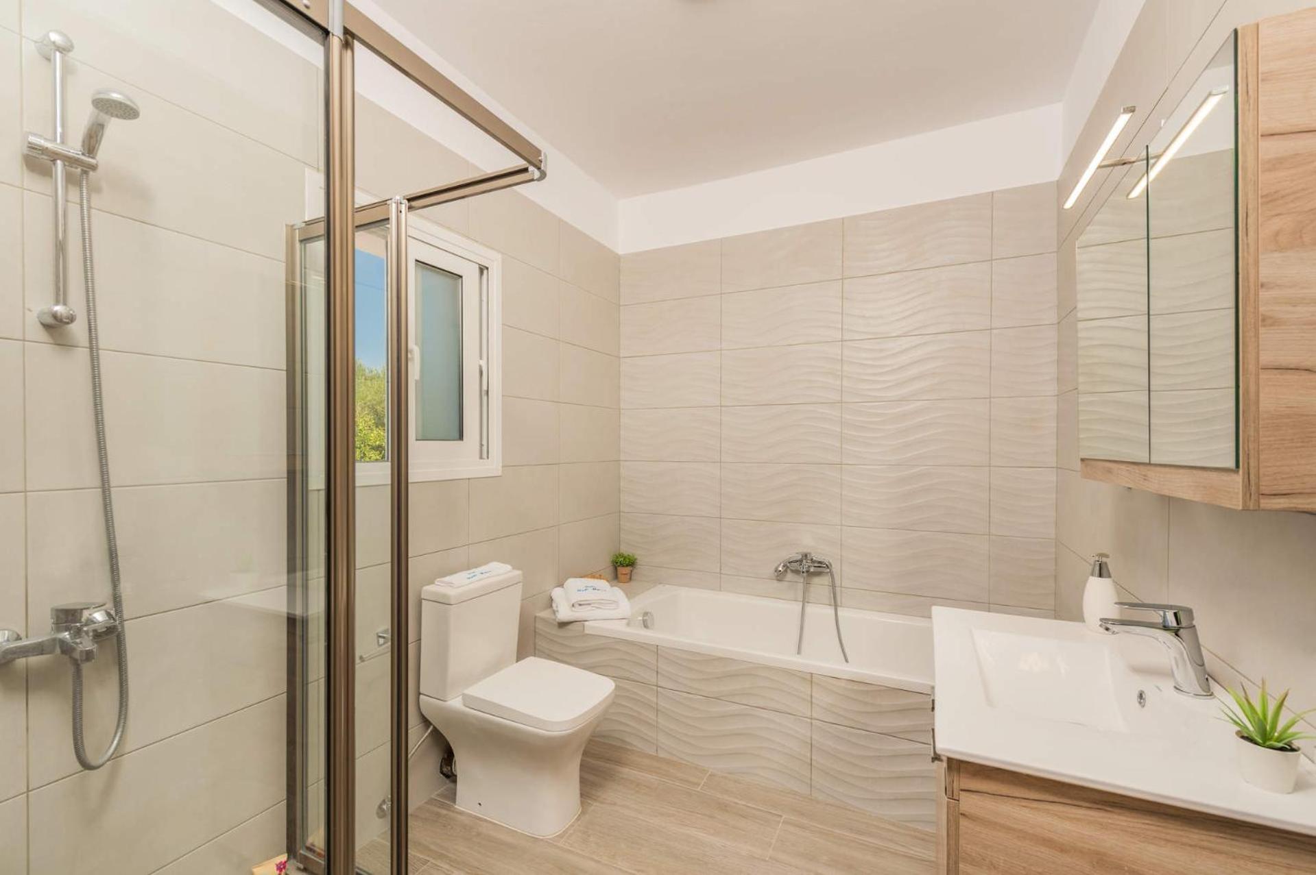 Villa Hali Maris by Villa Plus photo 5