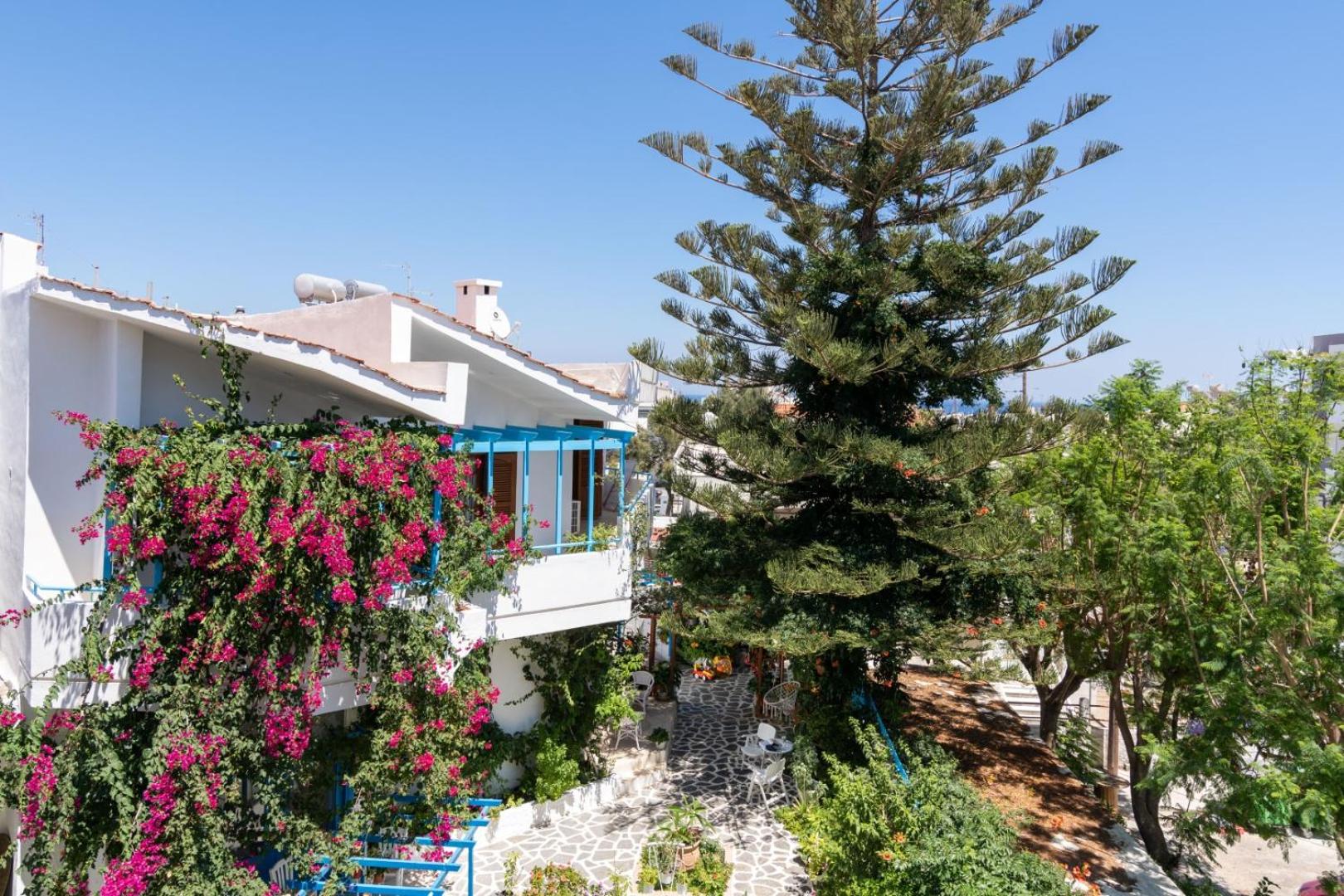 Hotel House of Flowers - Image 1