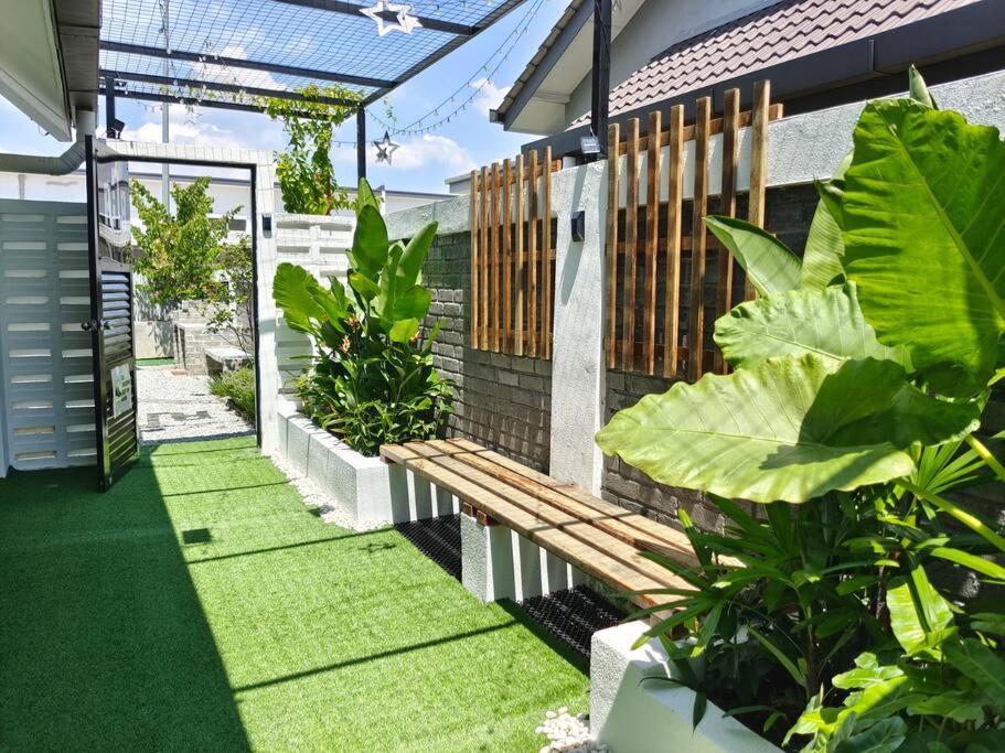 RUMAH AINA Homestay Bukit Changgang Private Pool view 5