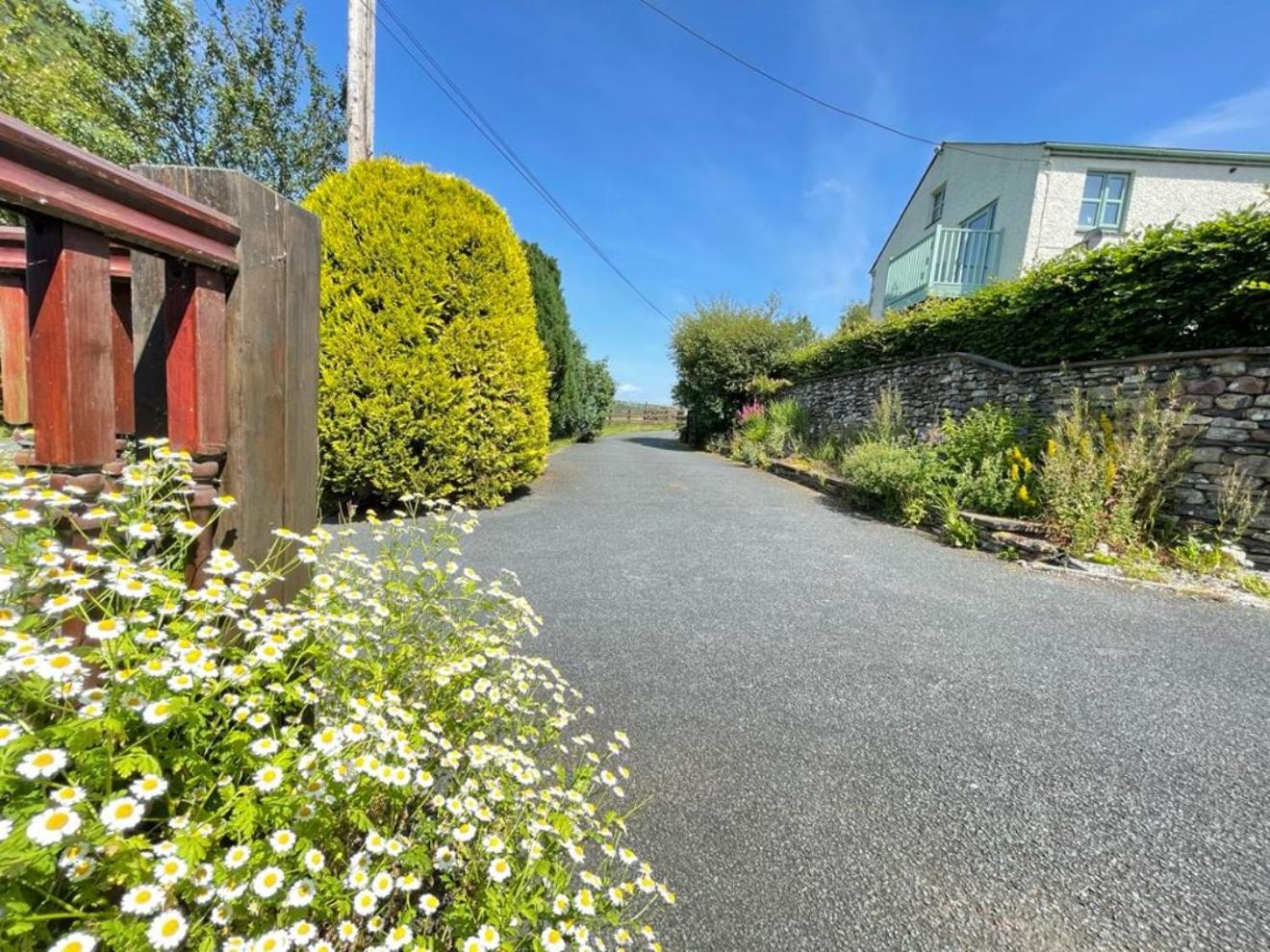 Penrith Vacations - Lake District cottage in 1 acre gardens off M6 - Property Image 38