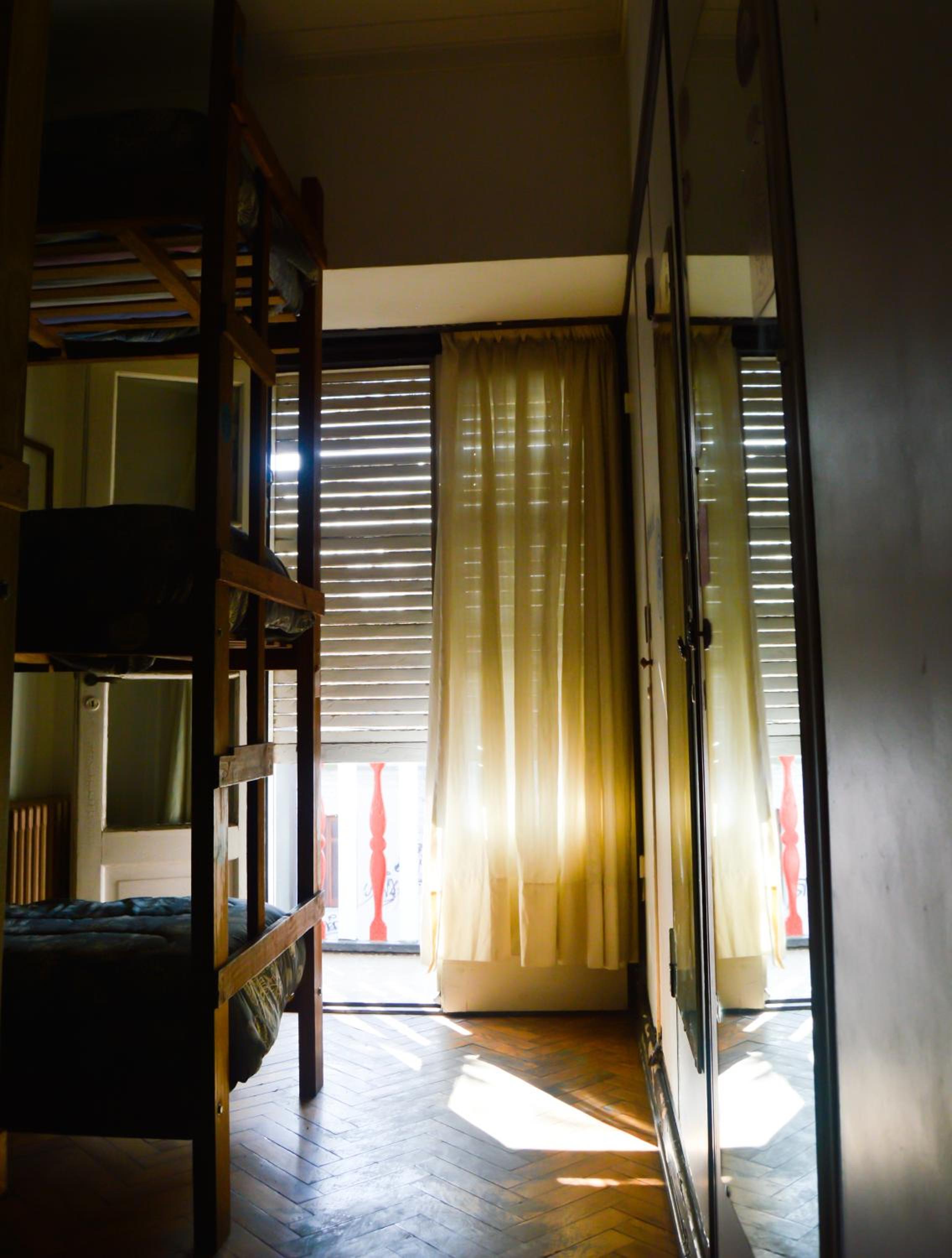 Zeppelin Art-Hostel