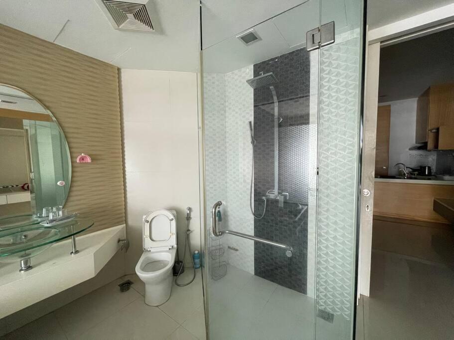 Private Jacuzzi Luxury Suite at KL City 178