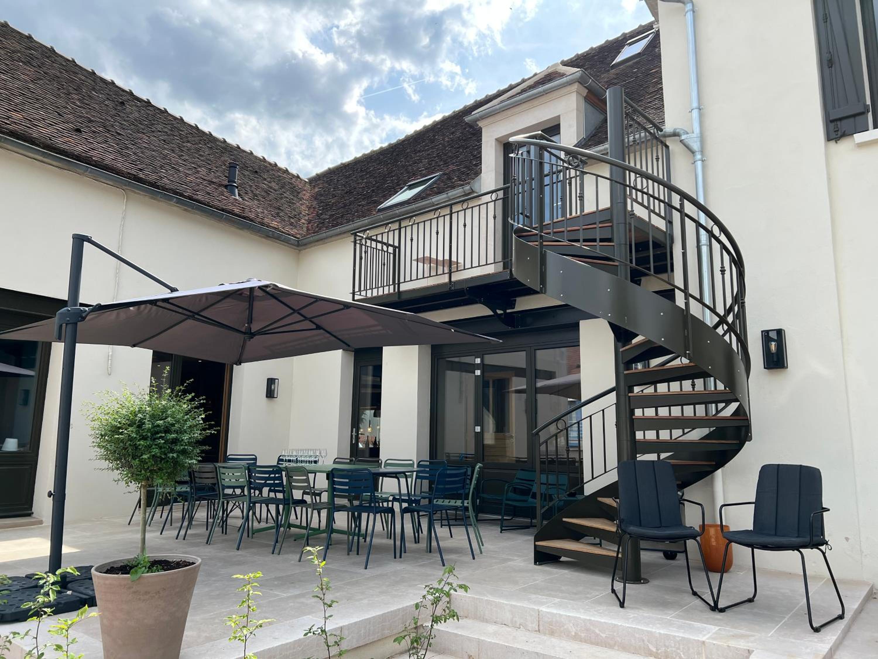 Appartements Domaine Gueguen Chablis view 3