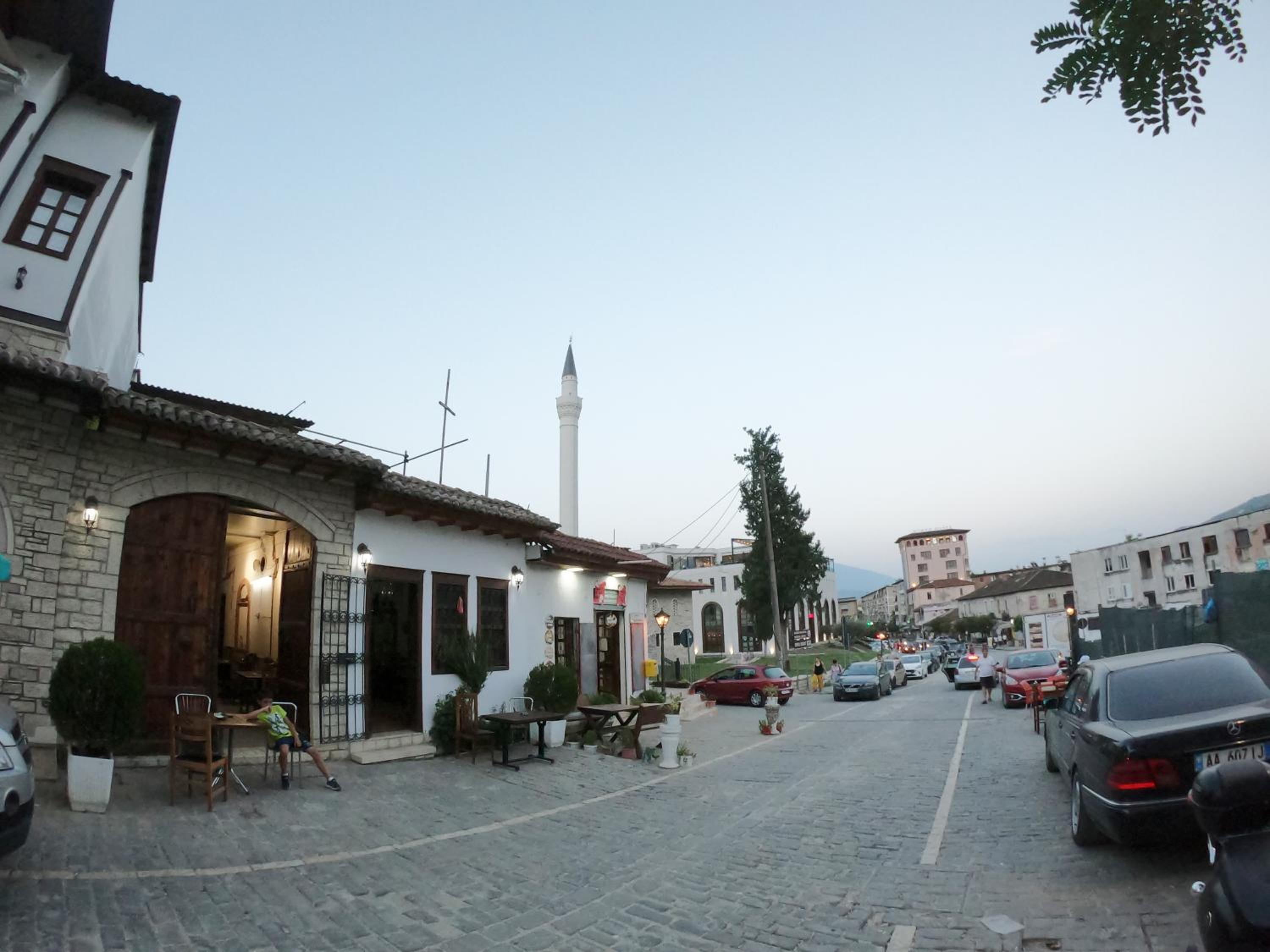 Arben Qemeri Guest House