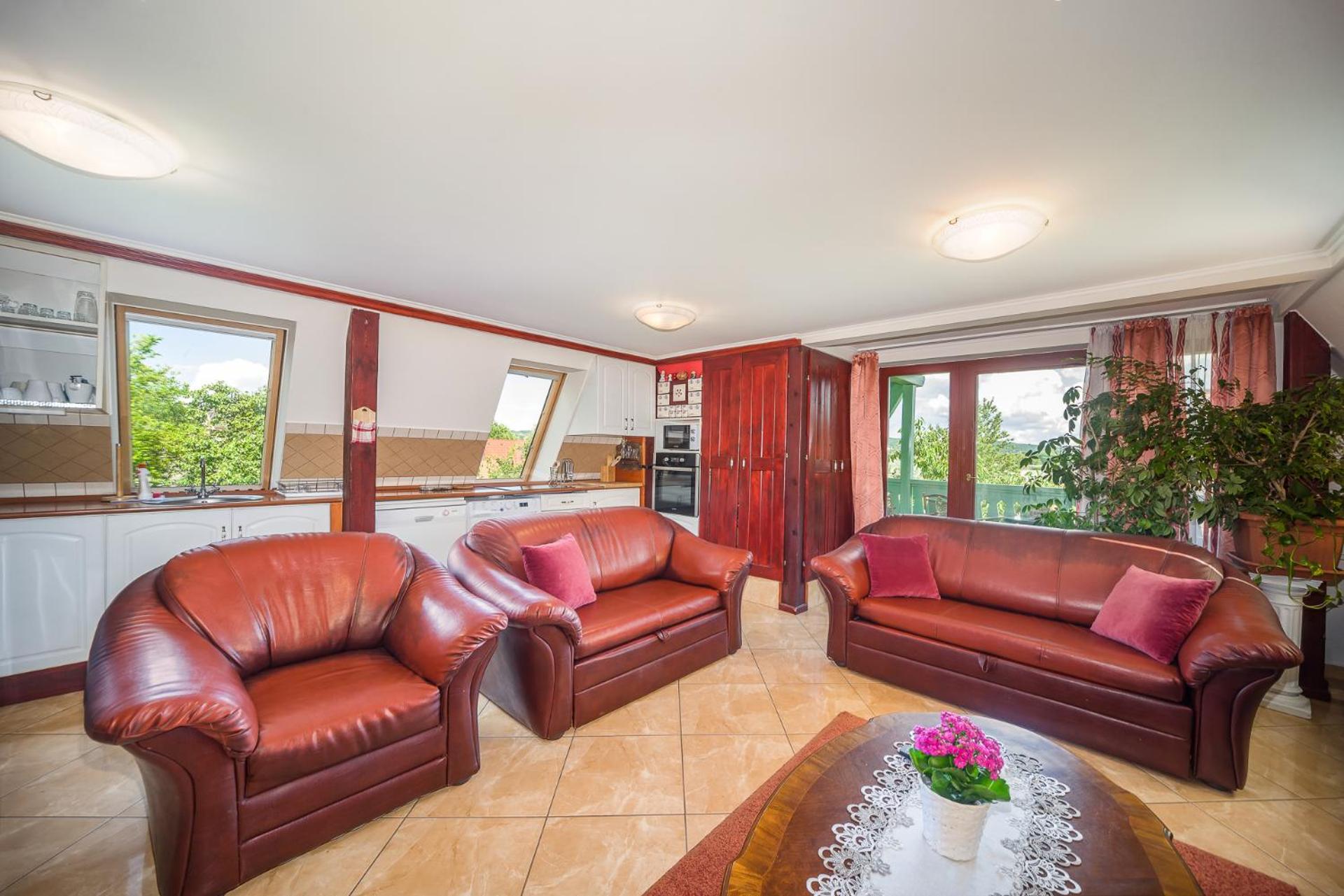 Tamás Apartman Balatonföldvár szívében- egész évben nyitva!
