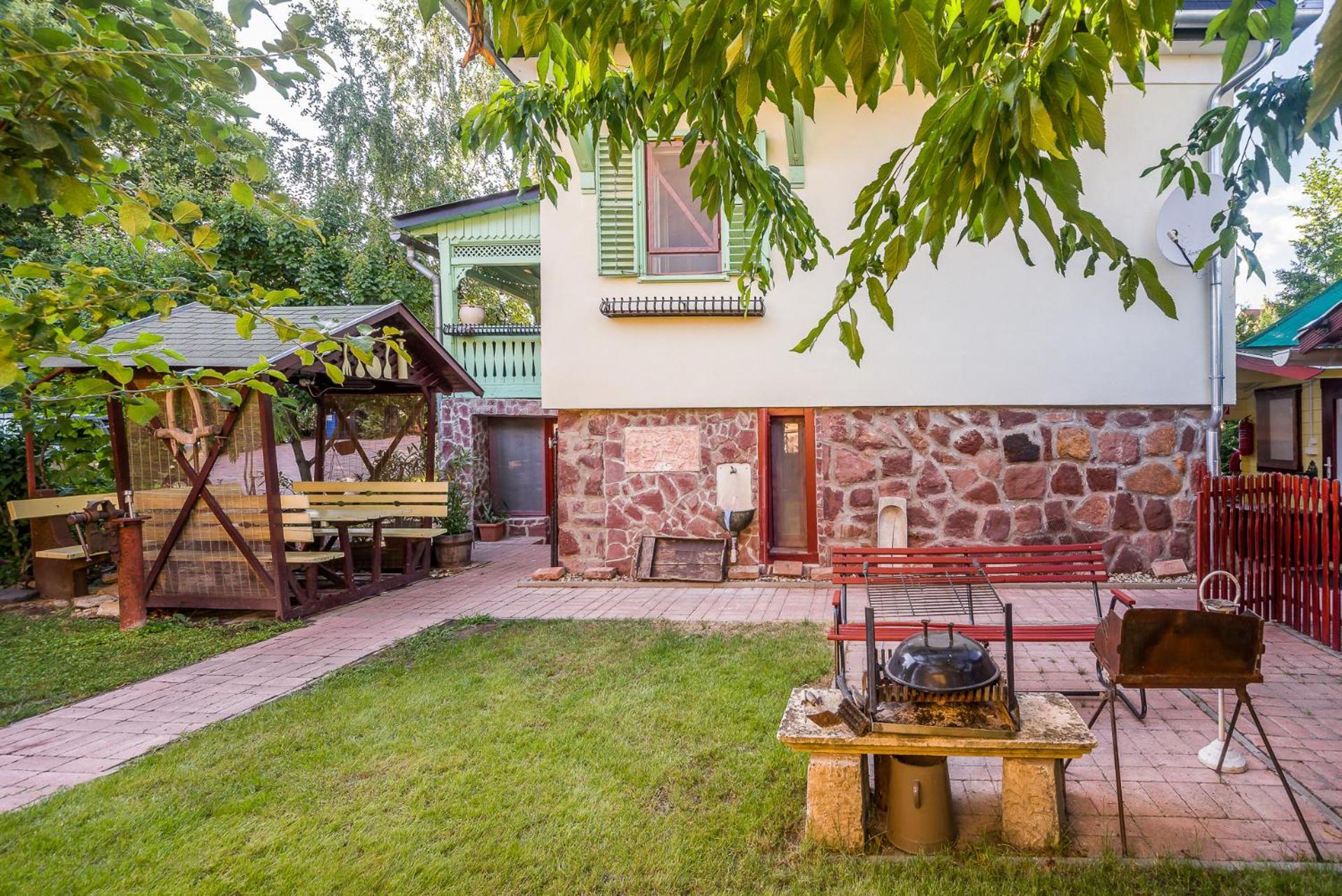 Tamás Apartman Balatonföldvár szívében- egész évben nyitva!