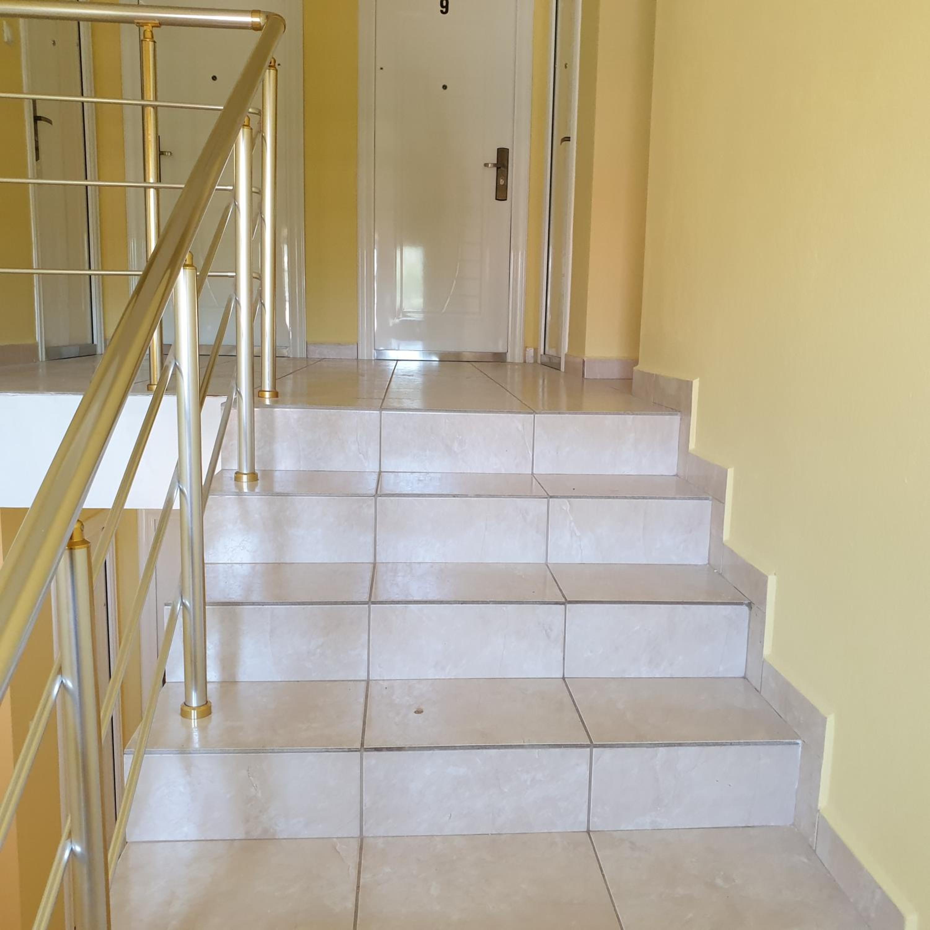 Apartmans Hari