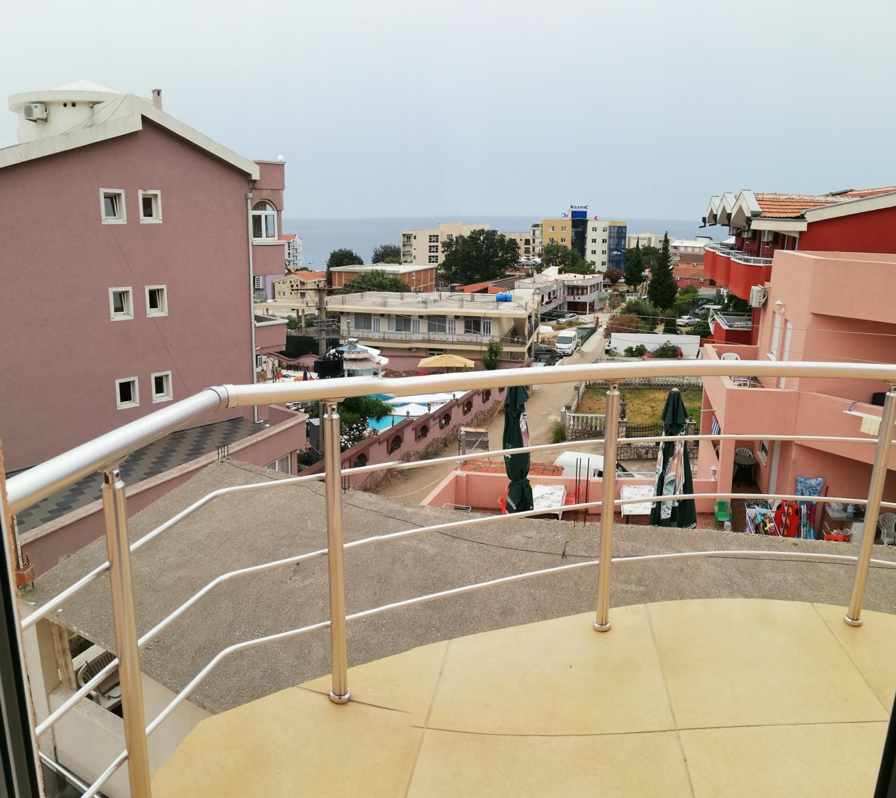 Apartmans Hari