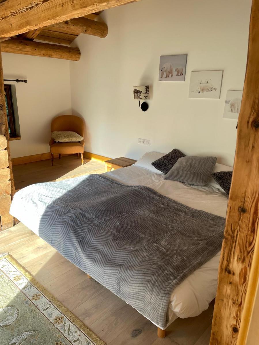 Chalet Heron
