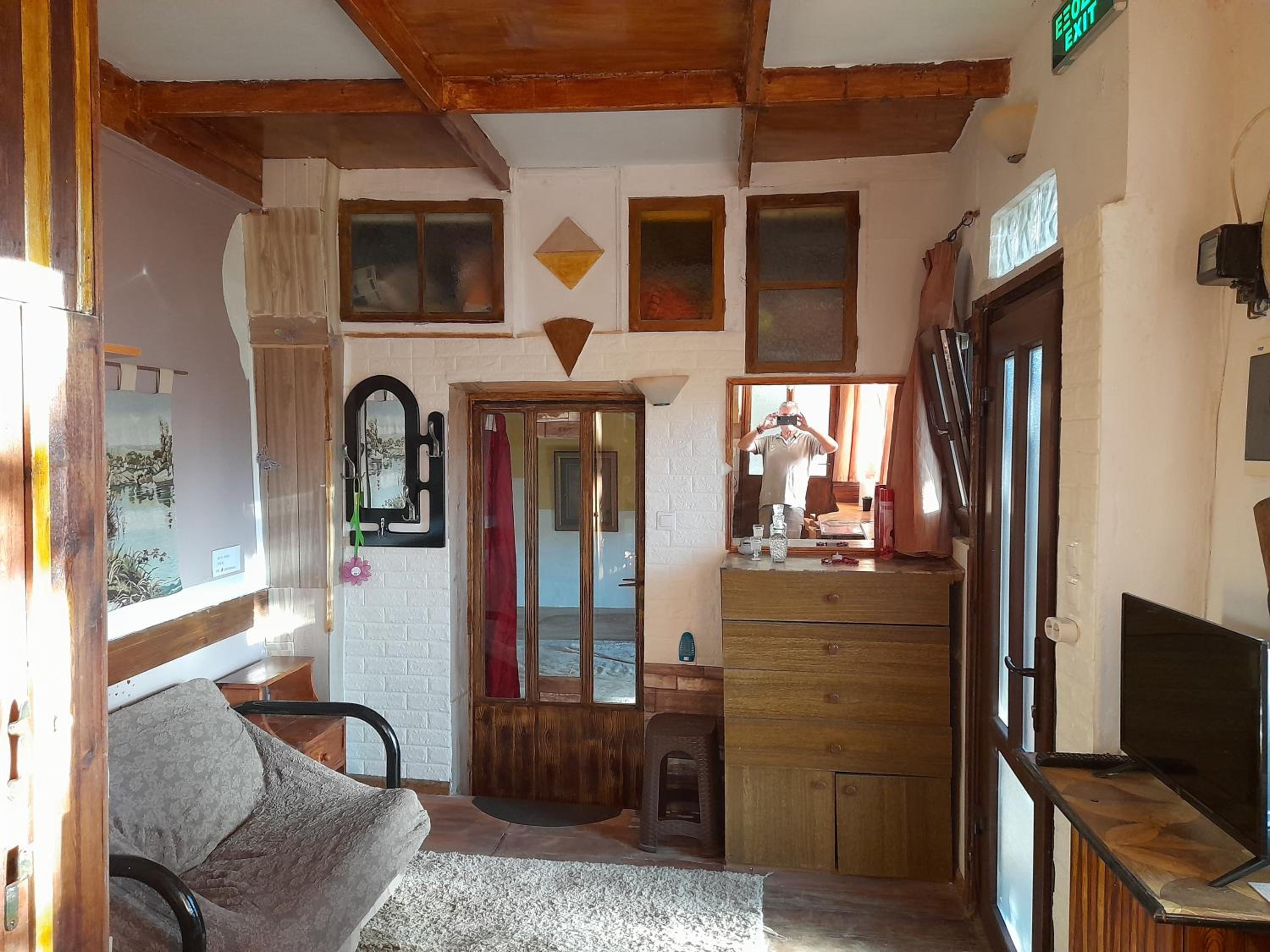 Photo 6