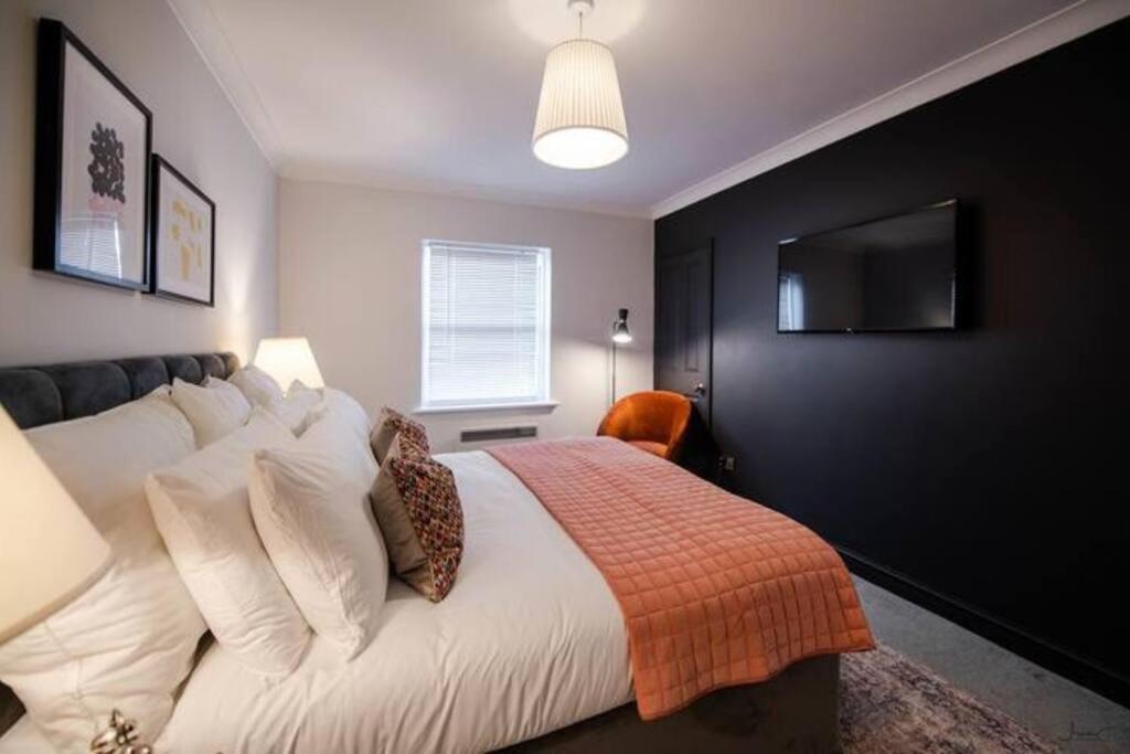 Oxford Vacations - Oxford Summertown Modern Apartment - Property Image 3