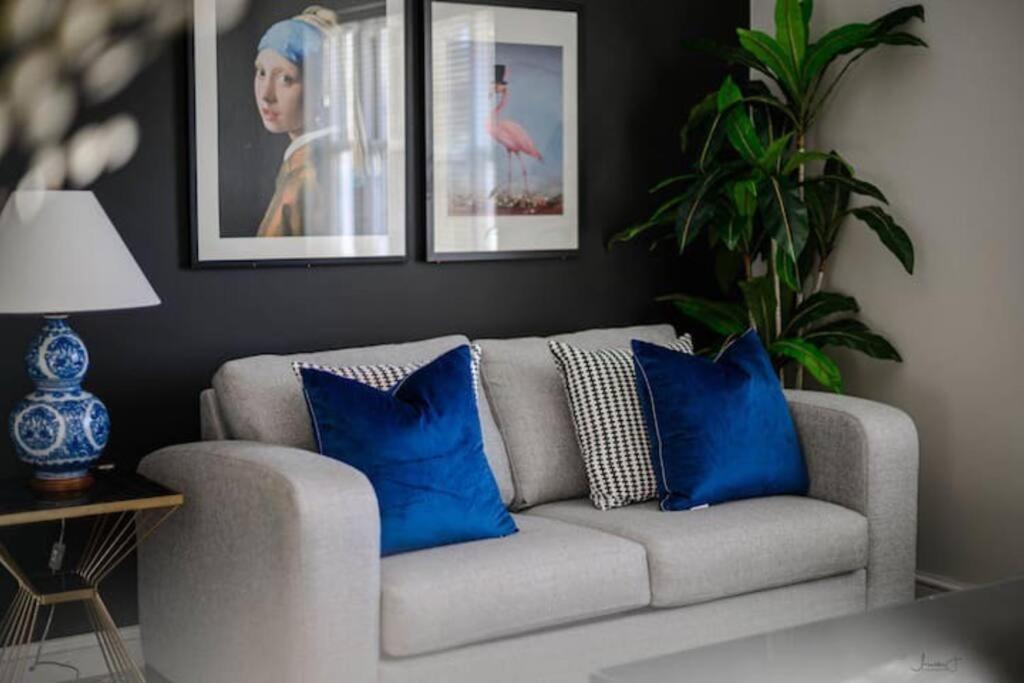 Oxford Vacations - Oxford Summertown Modern Apartment - Property Image 13
