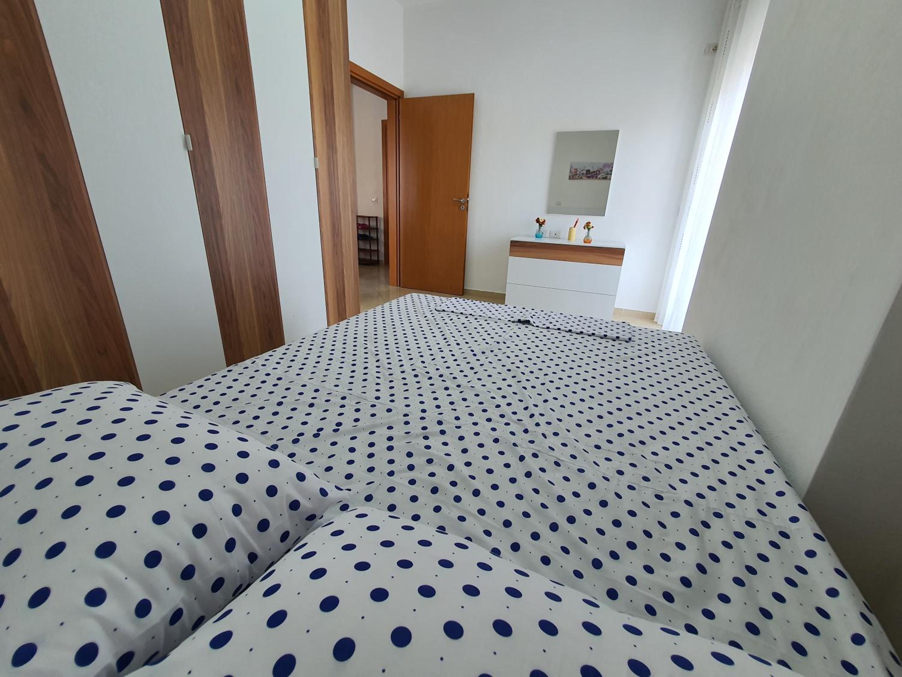 Modern , quiet , family friendly & fully furnished apartment