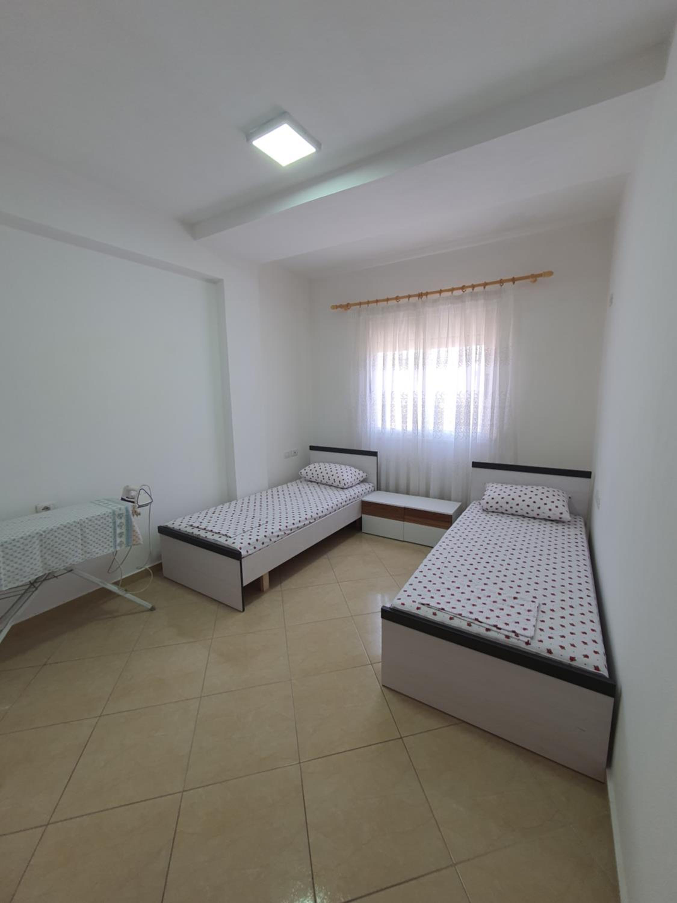 Modern , quiet , family friendly & fully furnished apartment