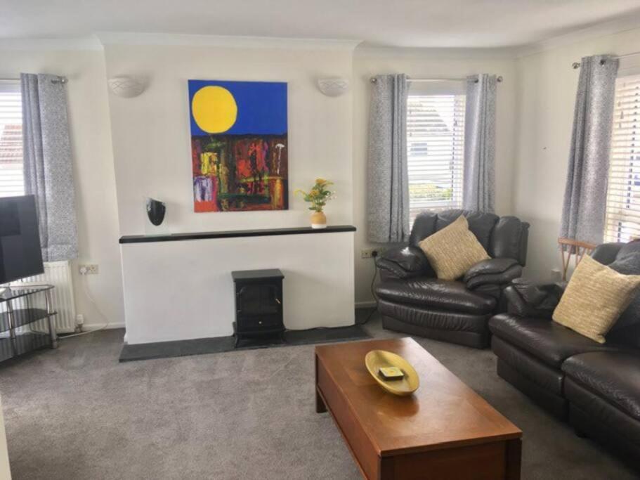 Seymour Apartment - Looe view 2
