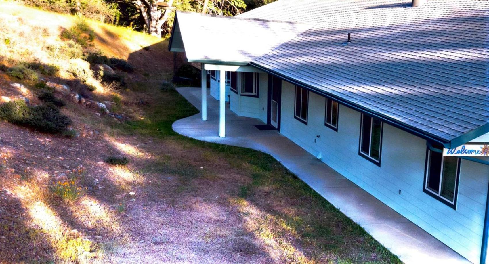 Engvadonia Yosemite B and B view 3