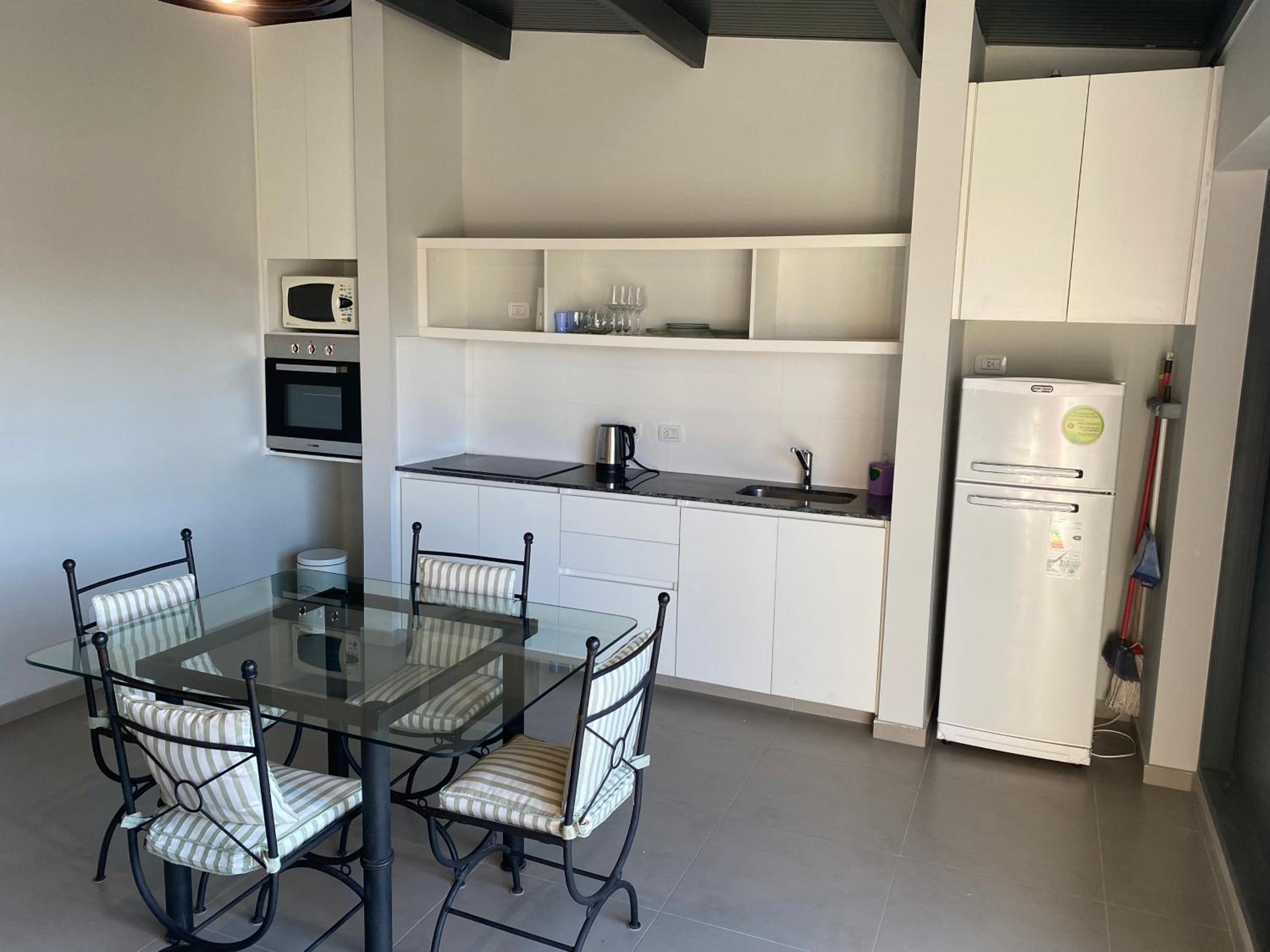Moderno departamento ruta del vino en Bosques de Mayo