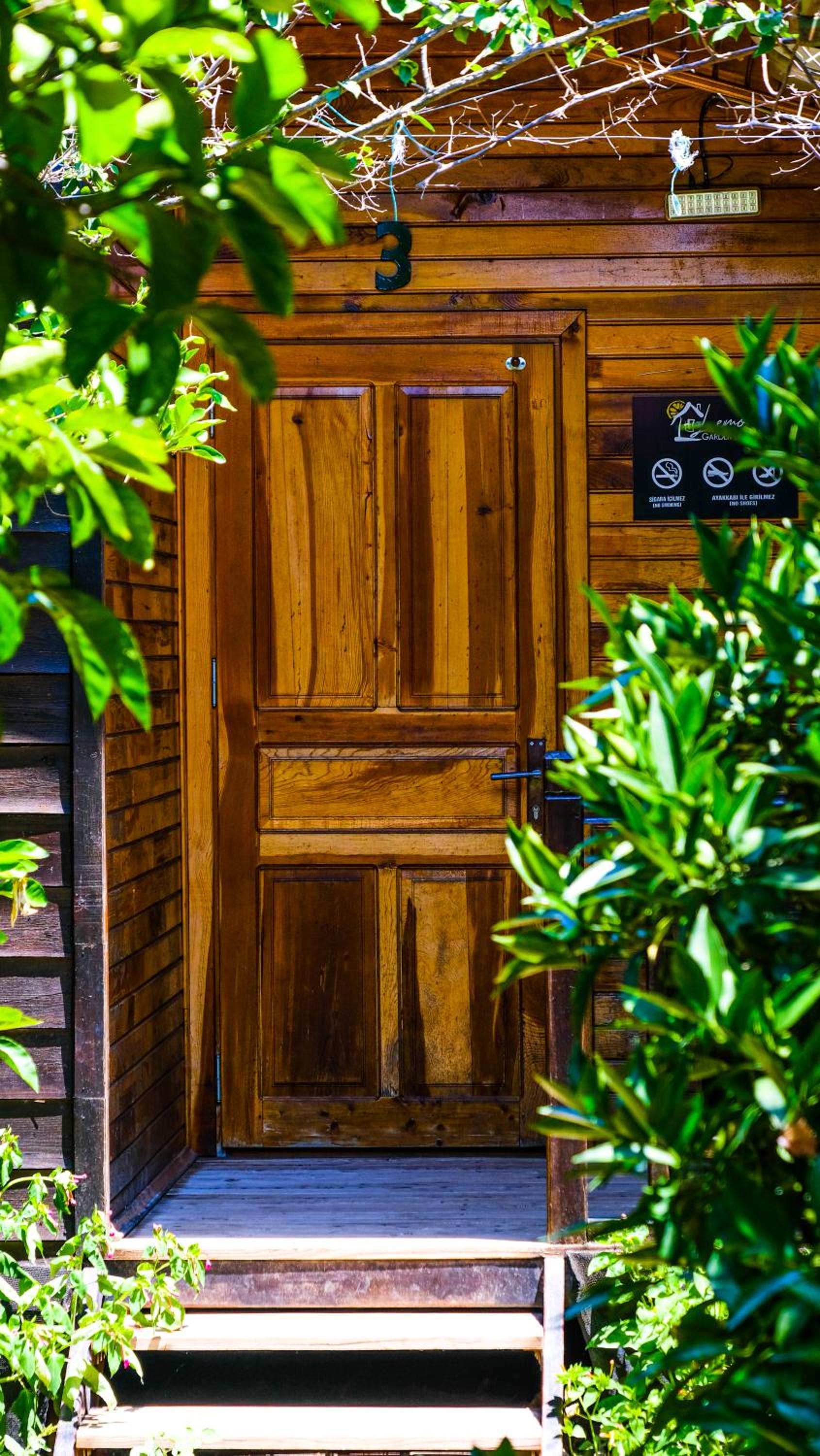 Lemon Garden Lodge