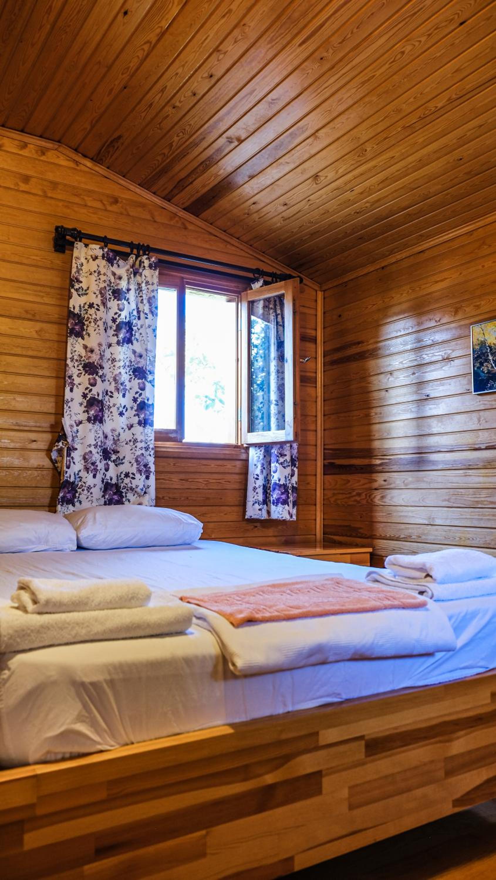 Lemon Garden Lodge