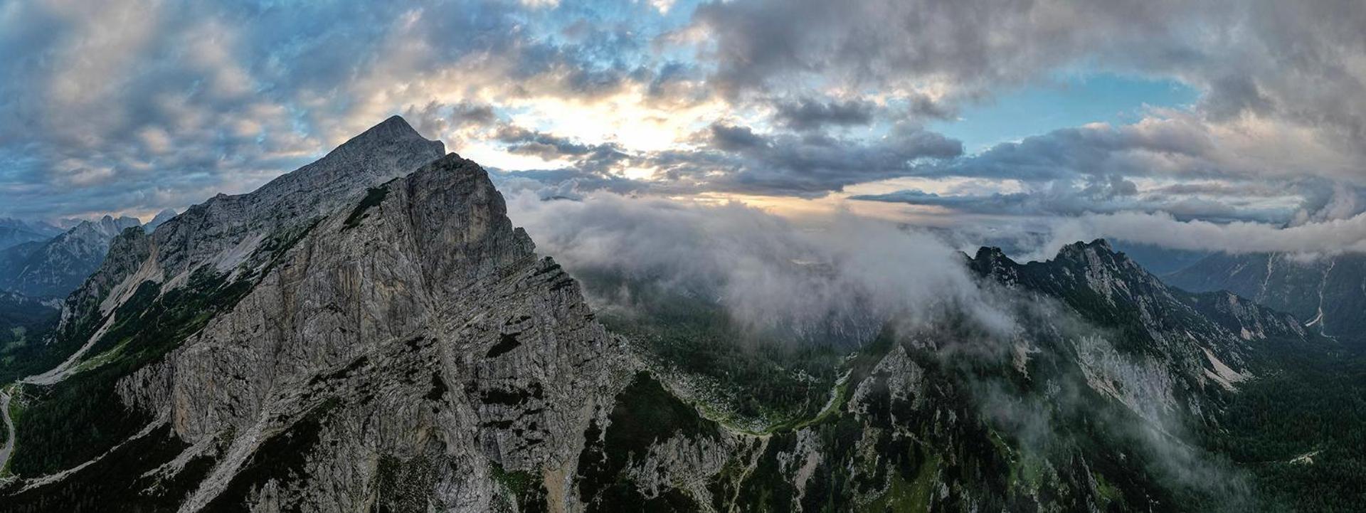 Erjavčeva mountain hut at Vršič pass view 4
